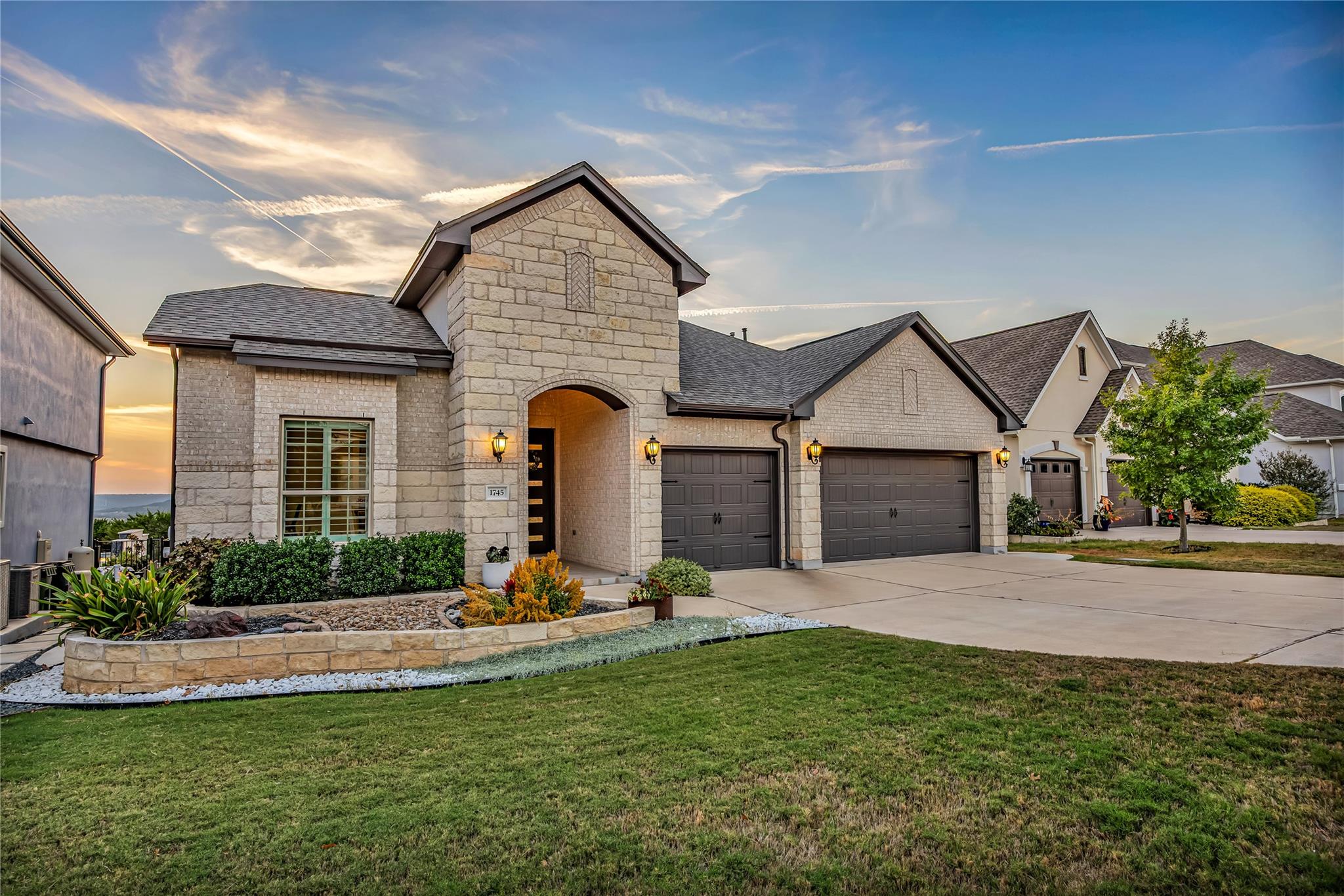 1745 Liguria CT, Leander