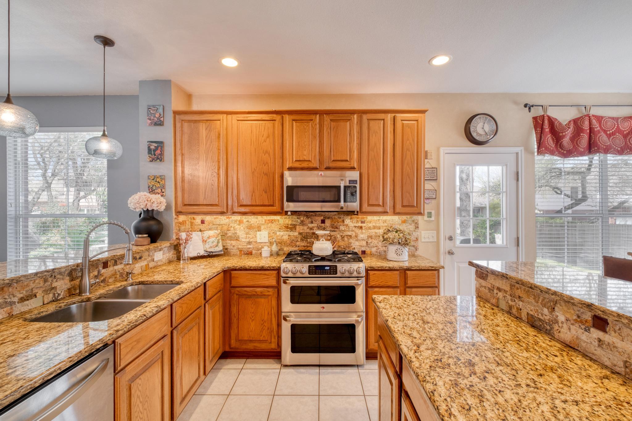 8221 Fern Bluff Ave