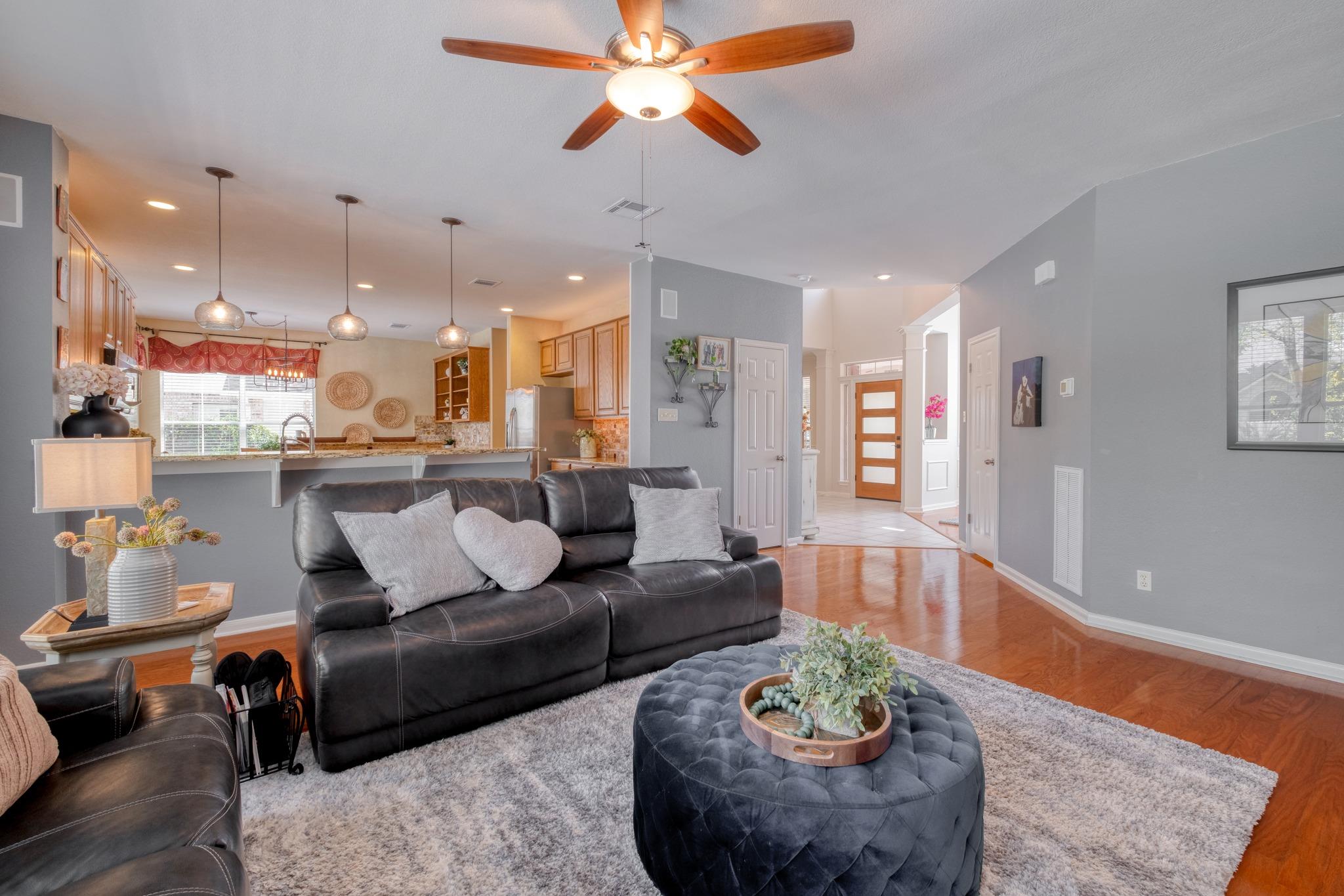8221 Fern Bluff Ave