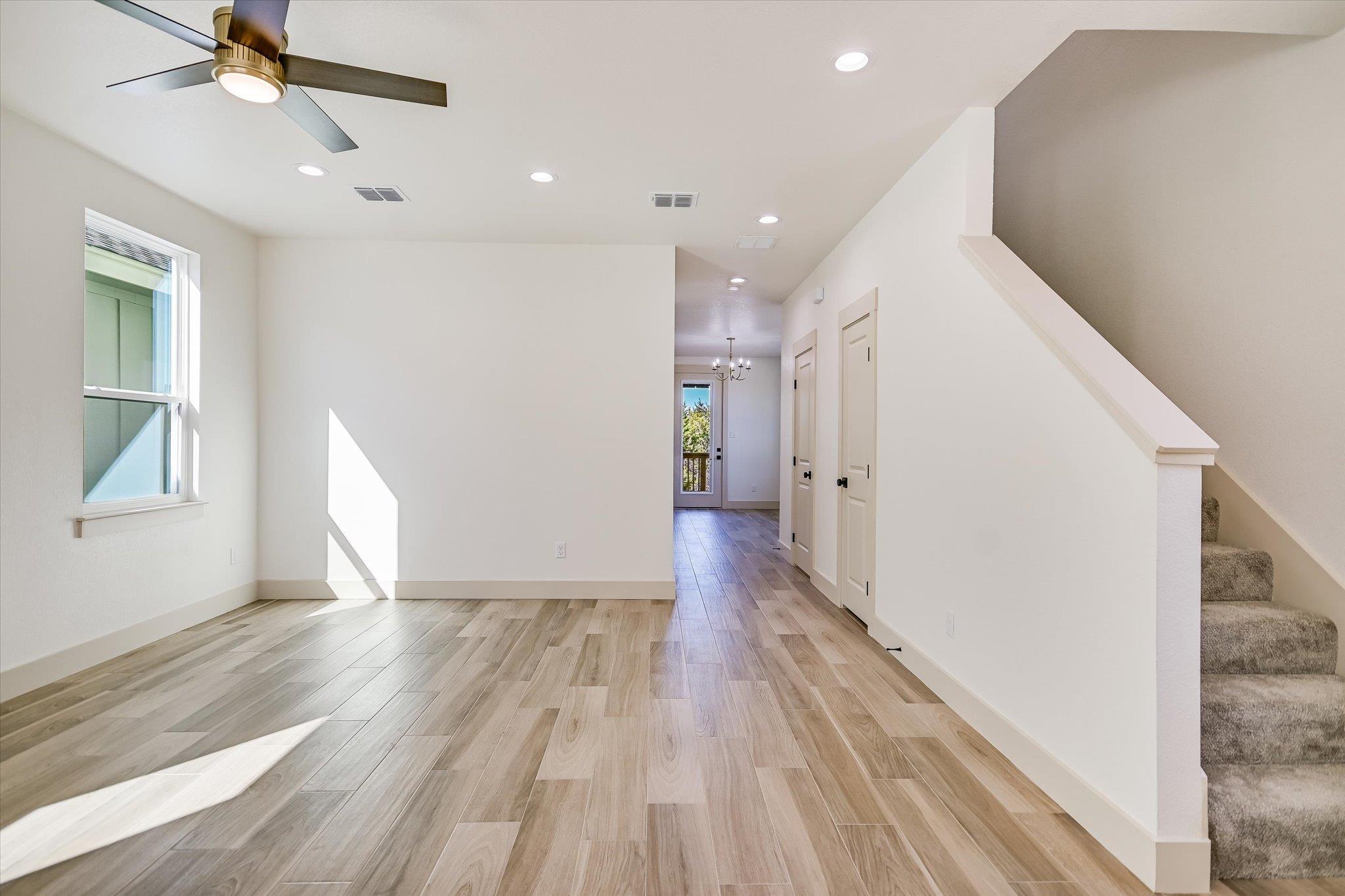 424 SHADY BLUFF DR