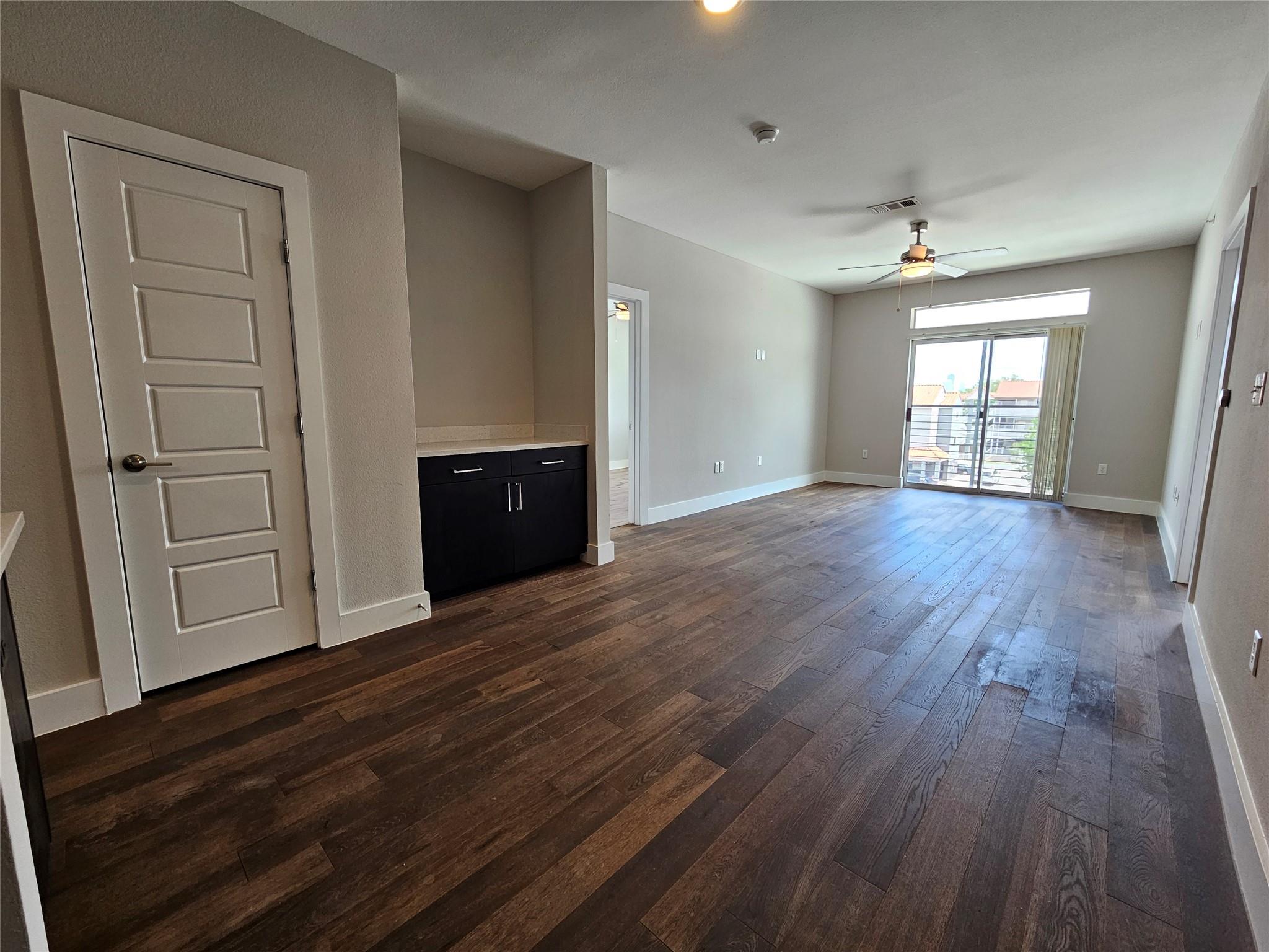 3114 S Congress Ave # 302
