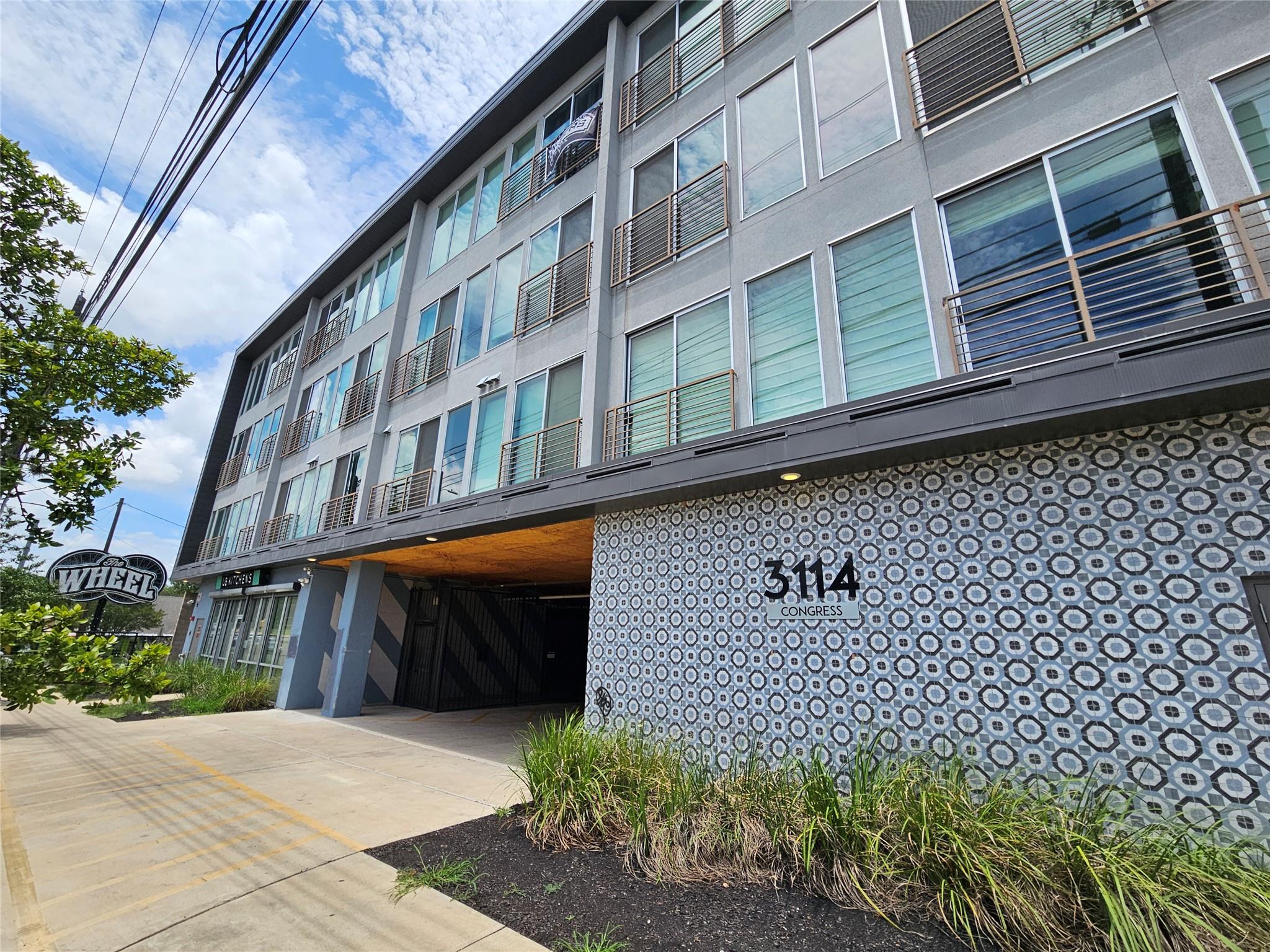 3114 S Congress Ave # 302