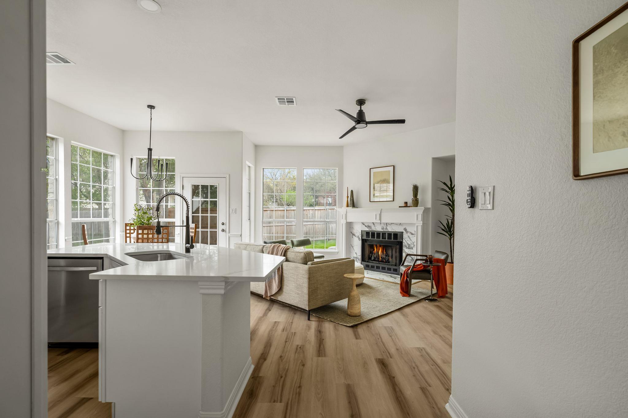 4015 Sable Oaks DR
