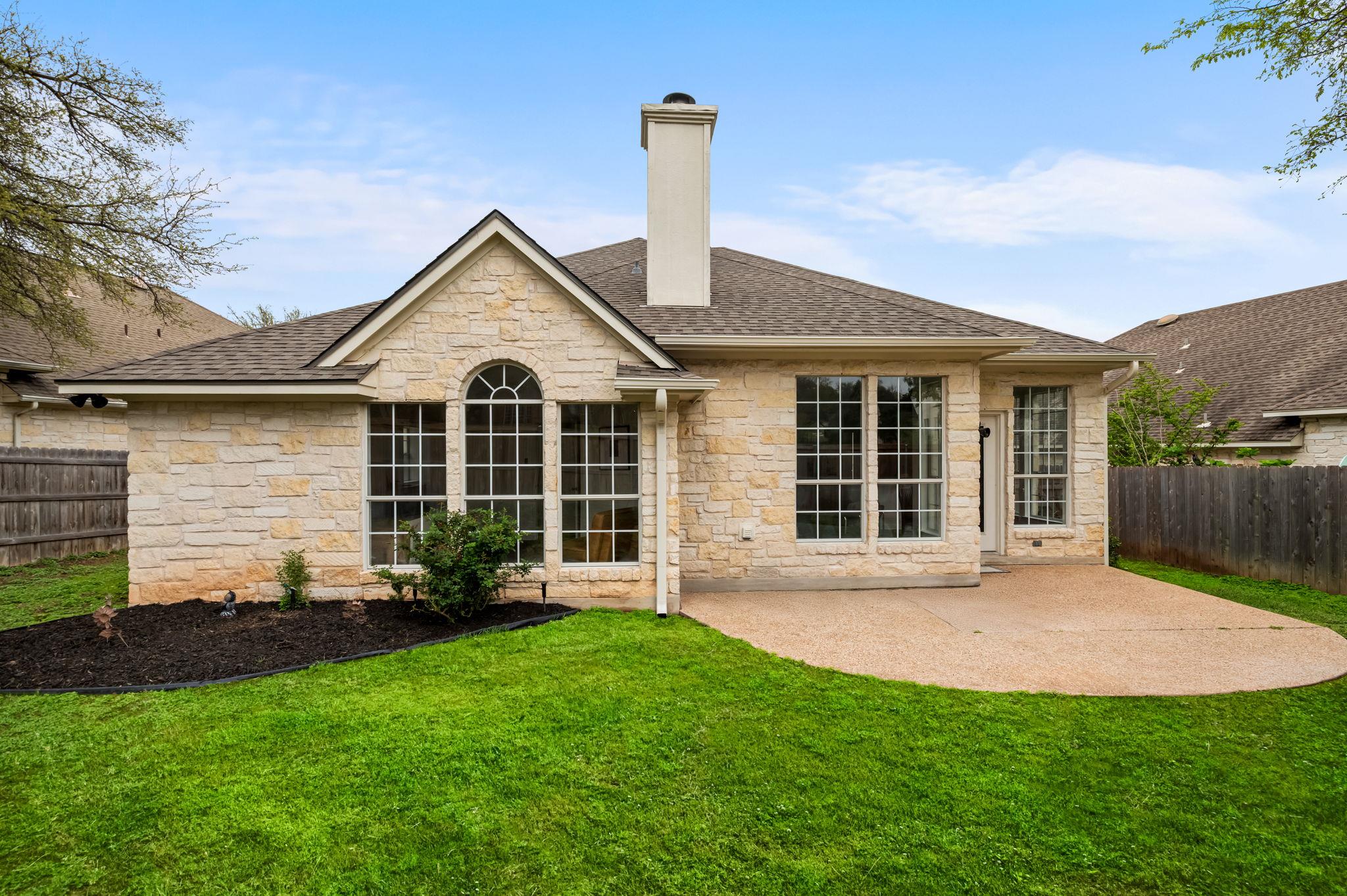 4015 Sable Oaks DR