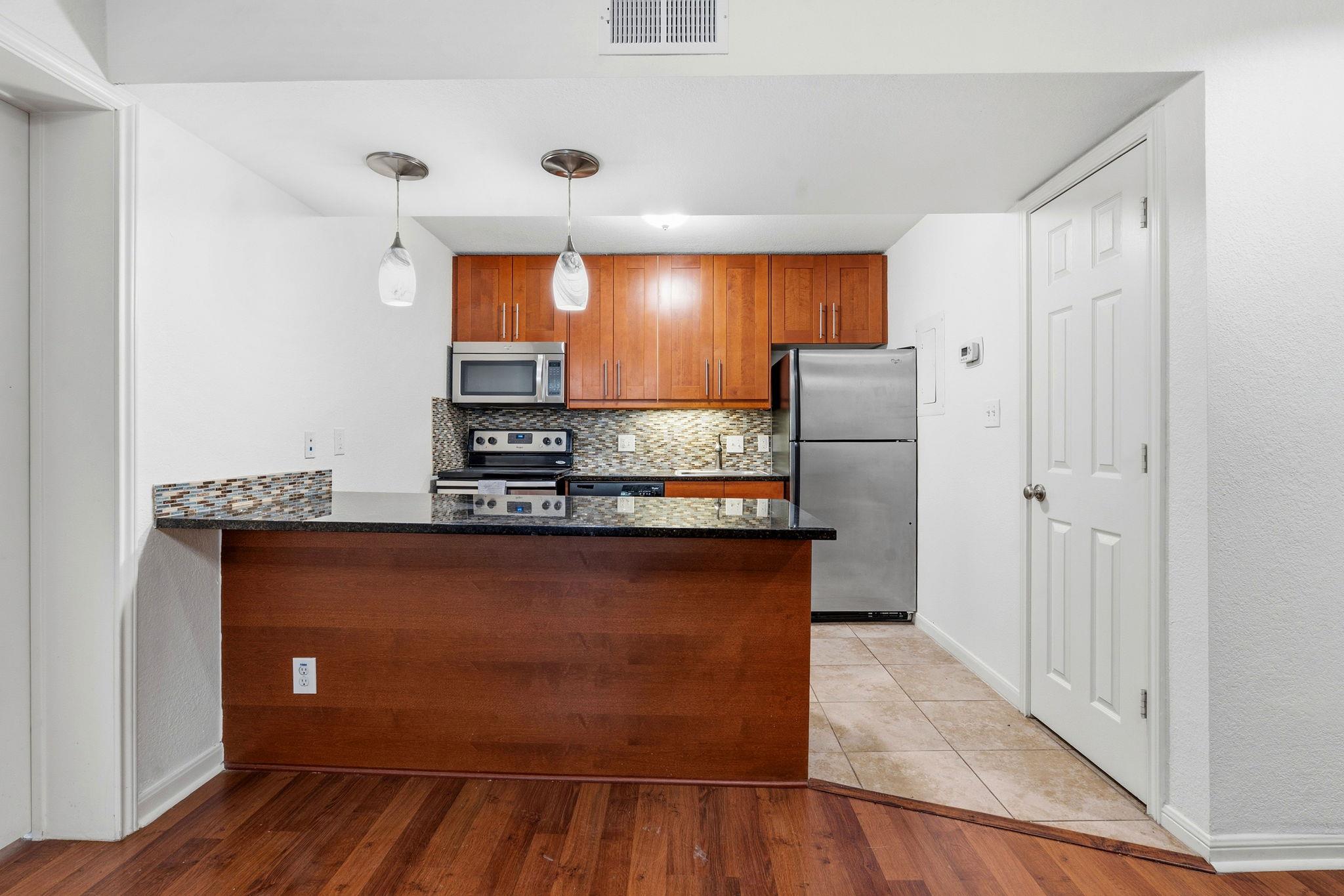 7685 Northcross DR # 1121