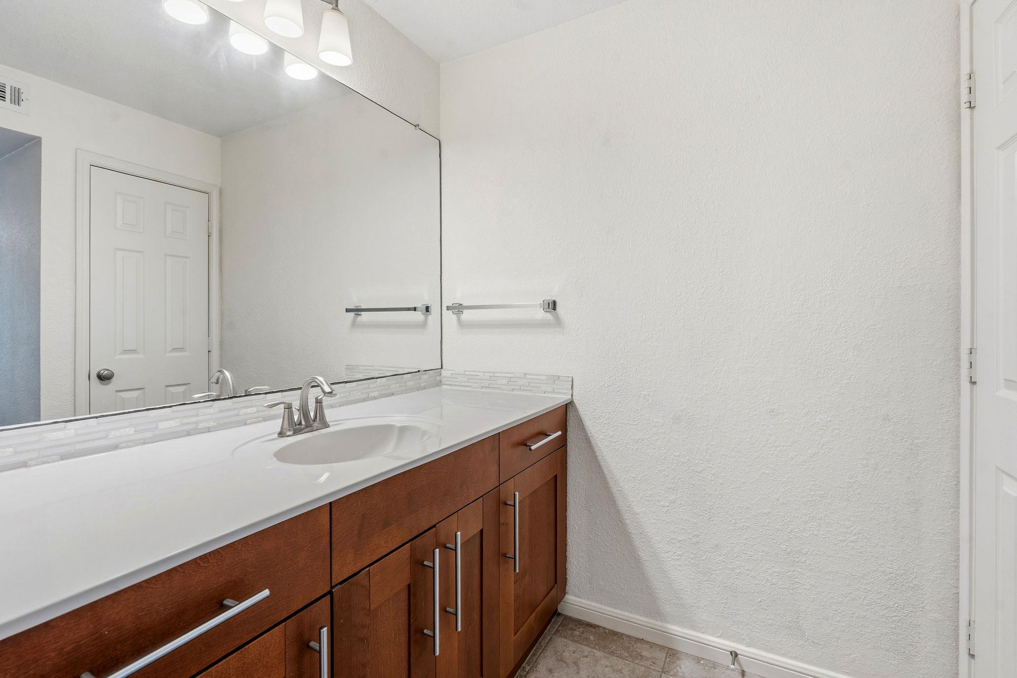 7685 Northcross DR # 1121