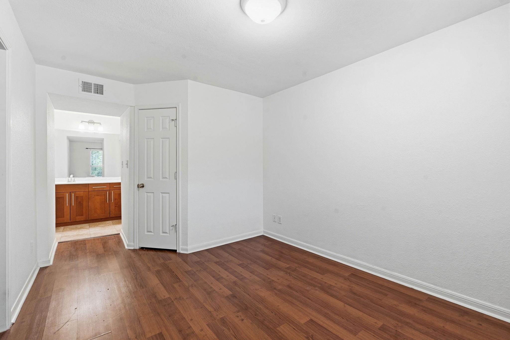 7685 Northcross DR # 1121