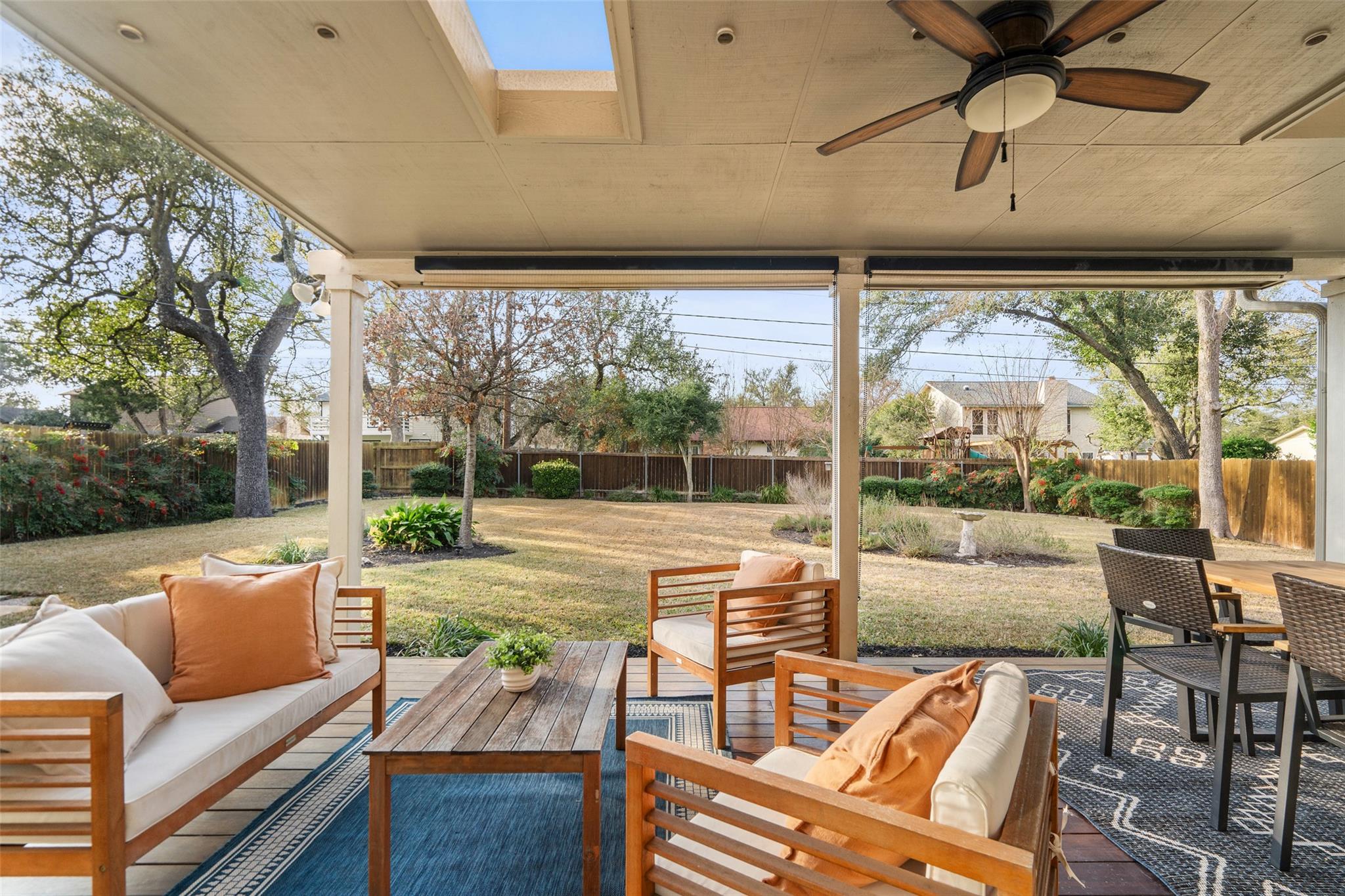 6523 Heron DR