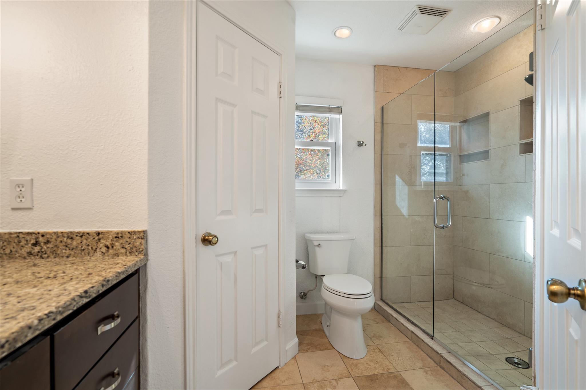 6523 Heron DR