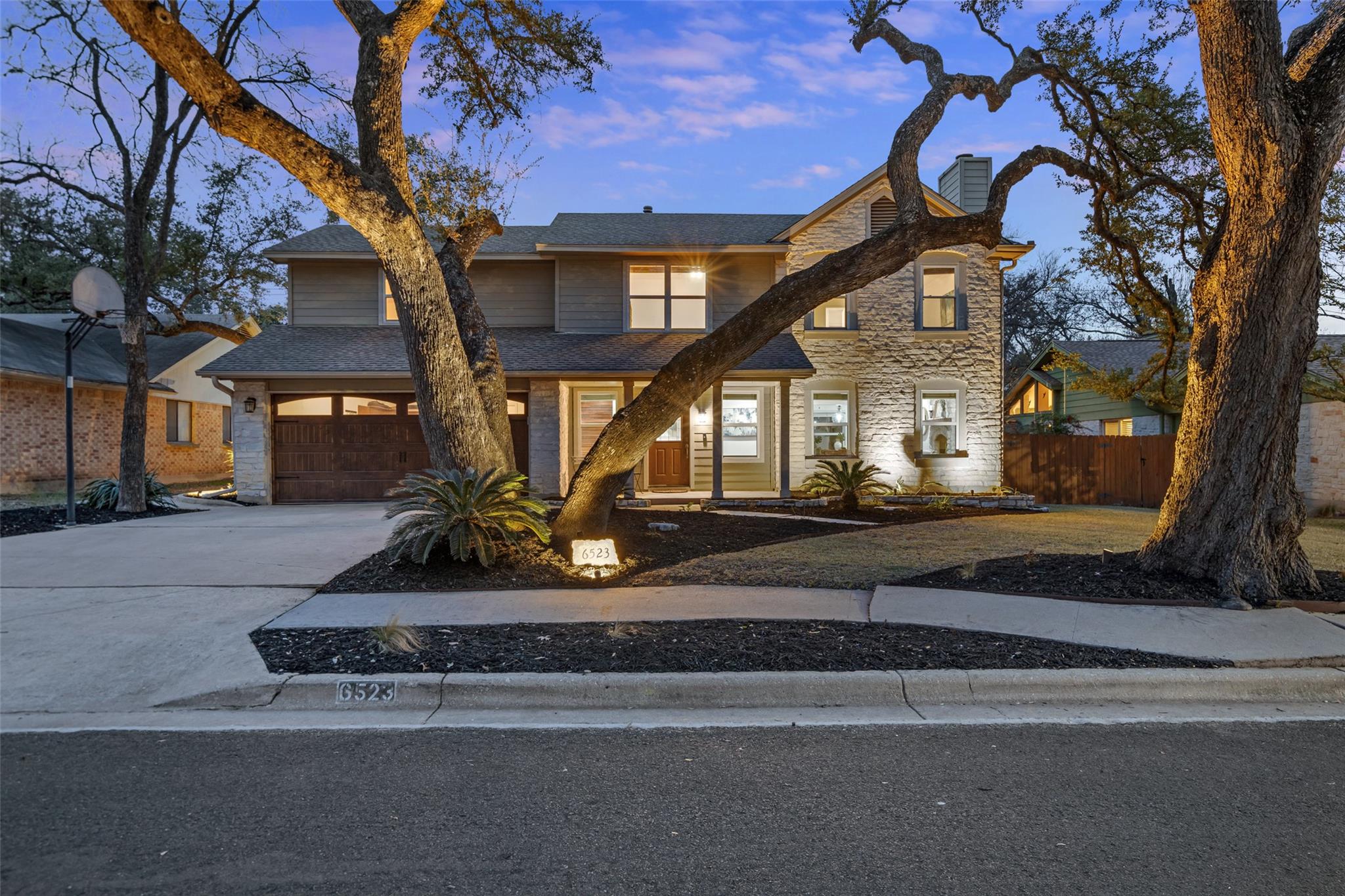 6523 Heron DR