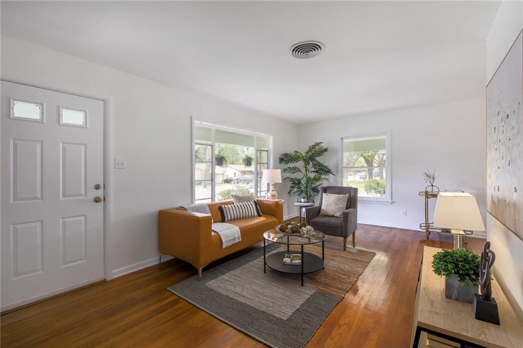 1002 Brentwood ST