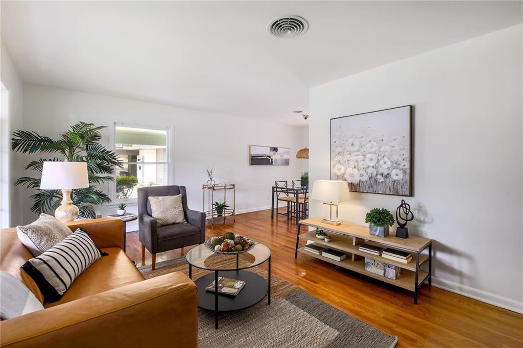 1002 Brentwood ST