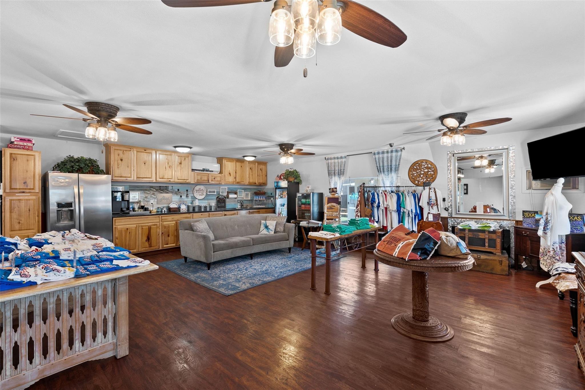 110 Oak DR