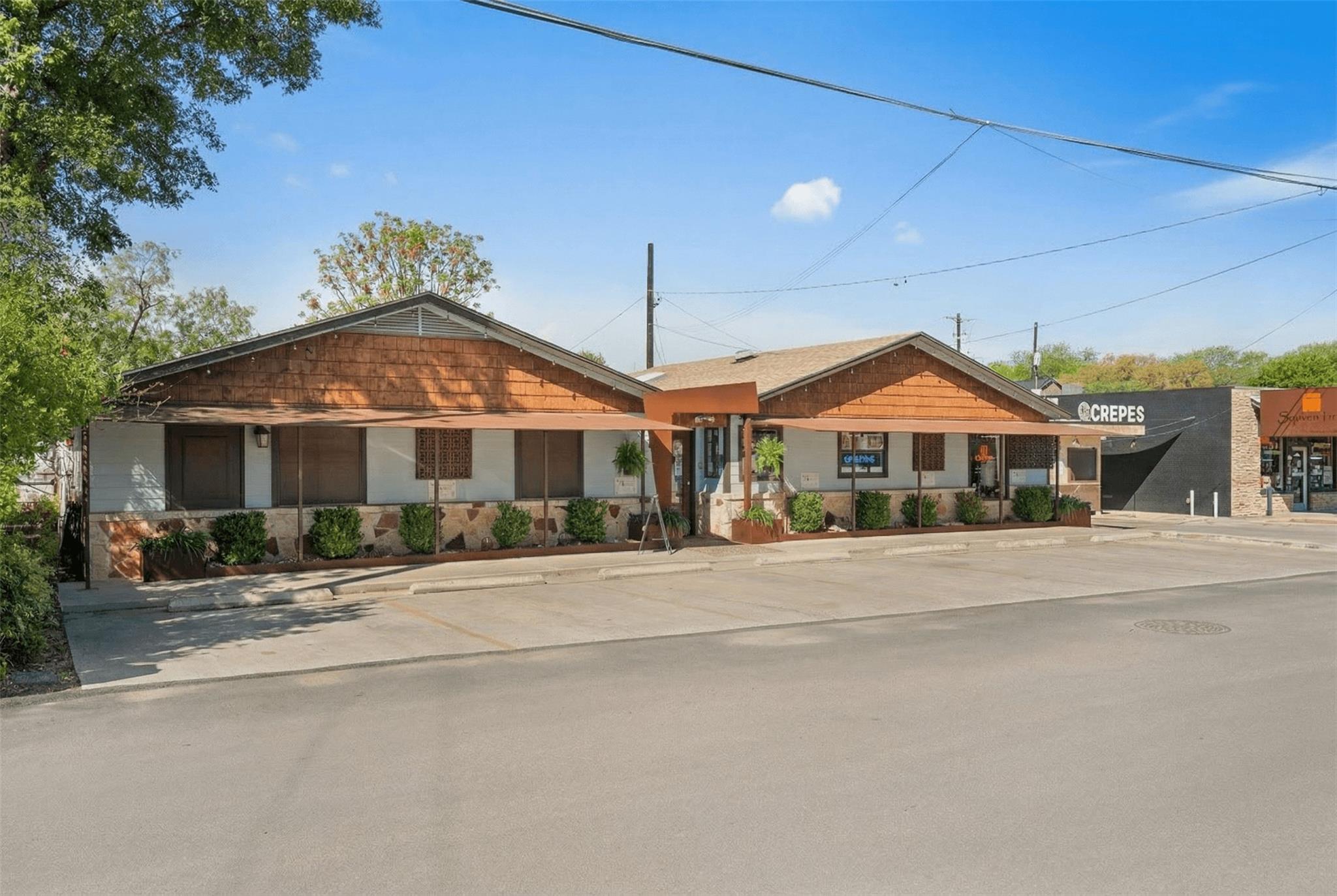 110 Oak DR
