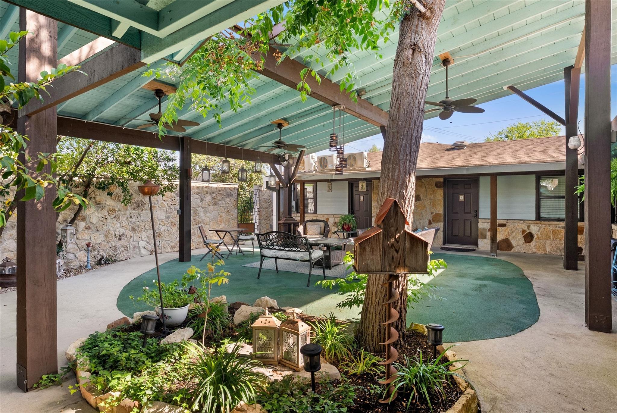 110 Oak DR