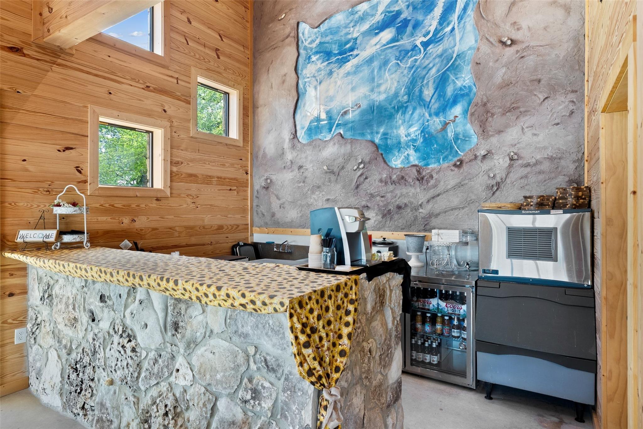 110 Oak DR
