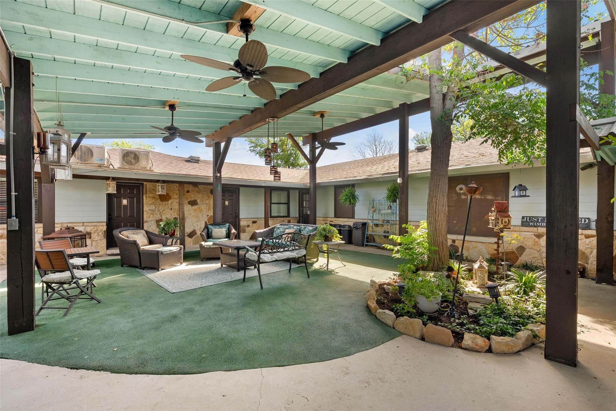 110 Oak DR