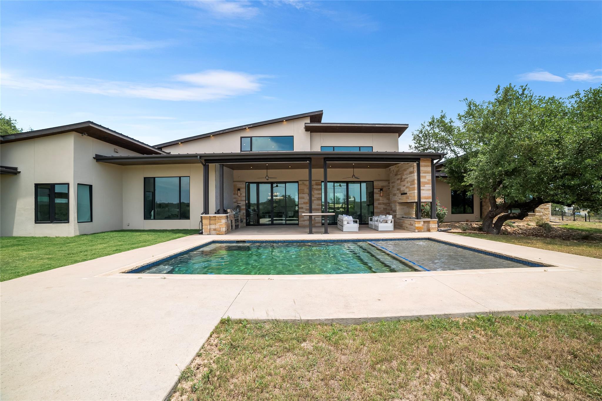 16925 Whispering Breeze DR