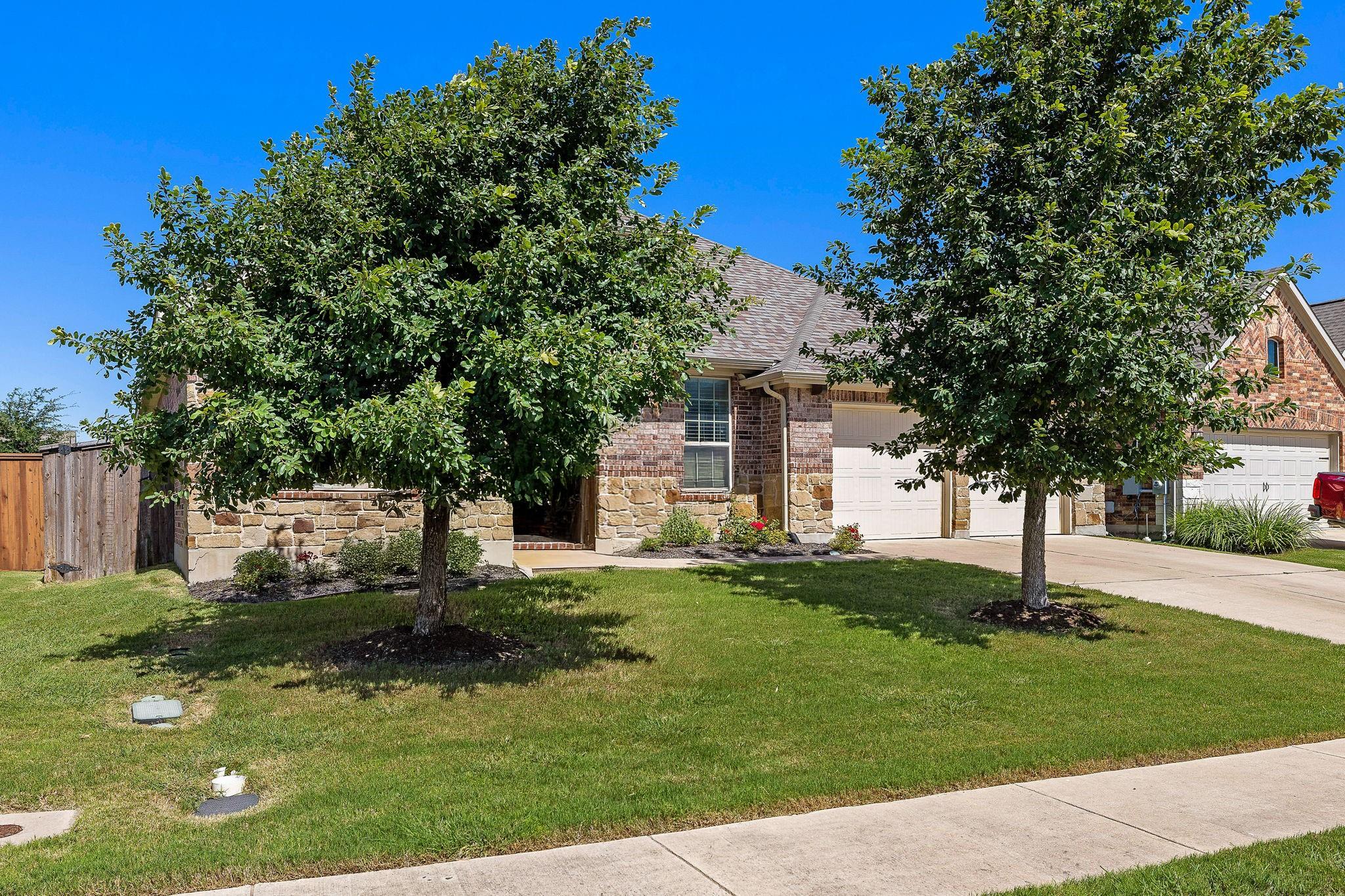305 Miracle Rose WAY