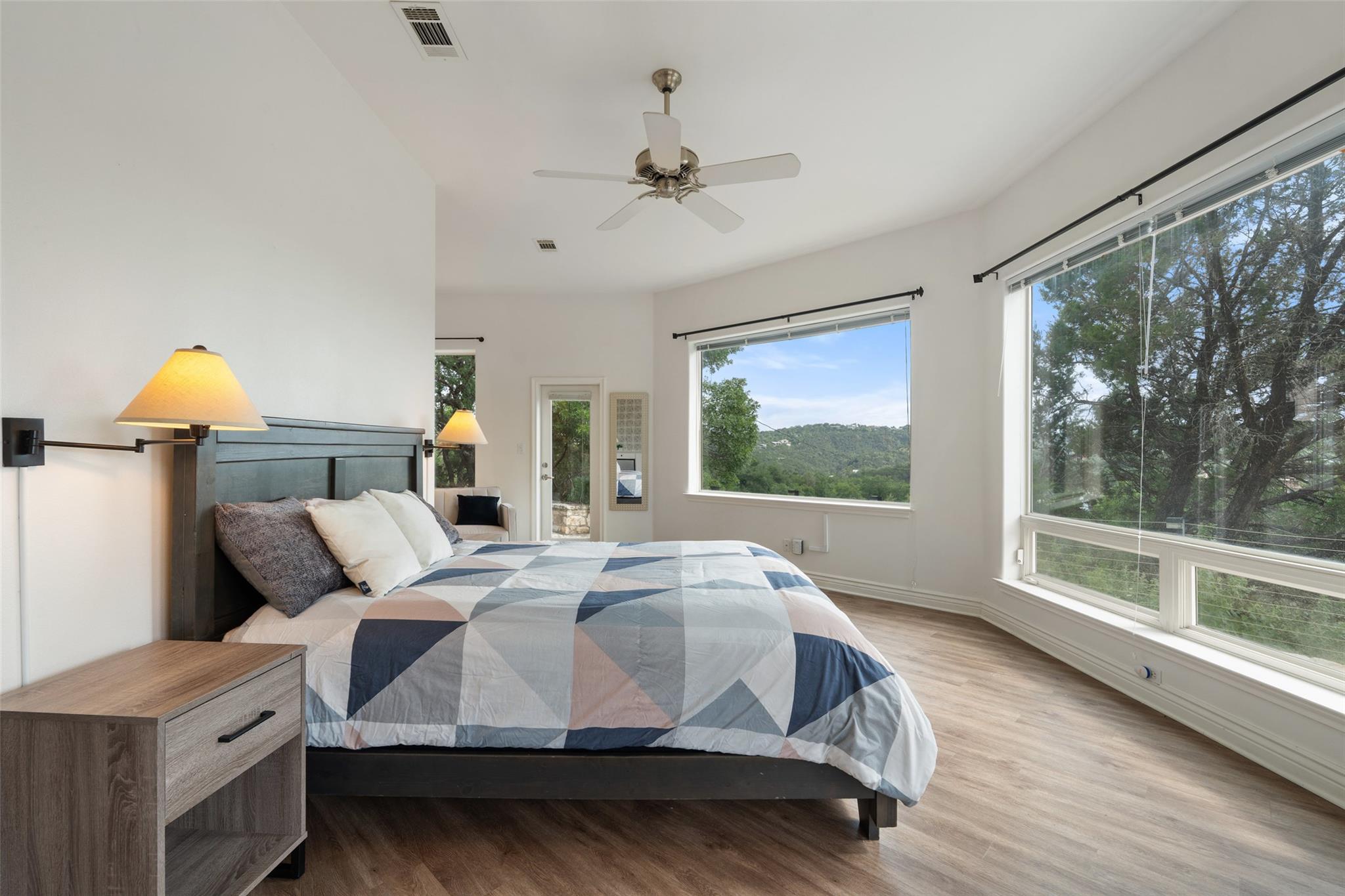 5312 Scenic View DR