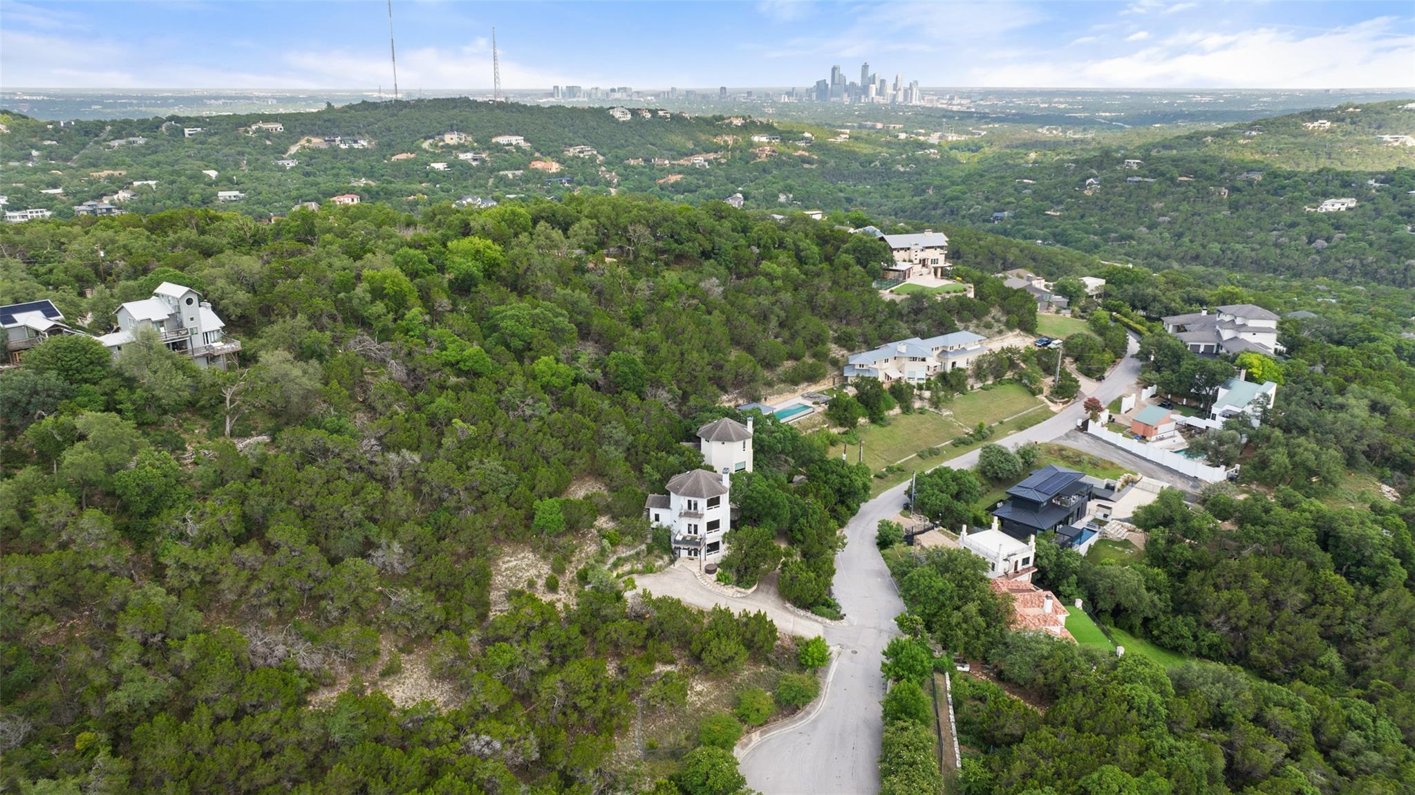 5312 Scenic View DR