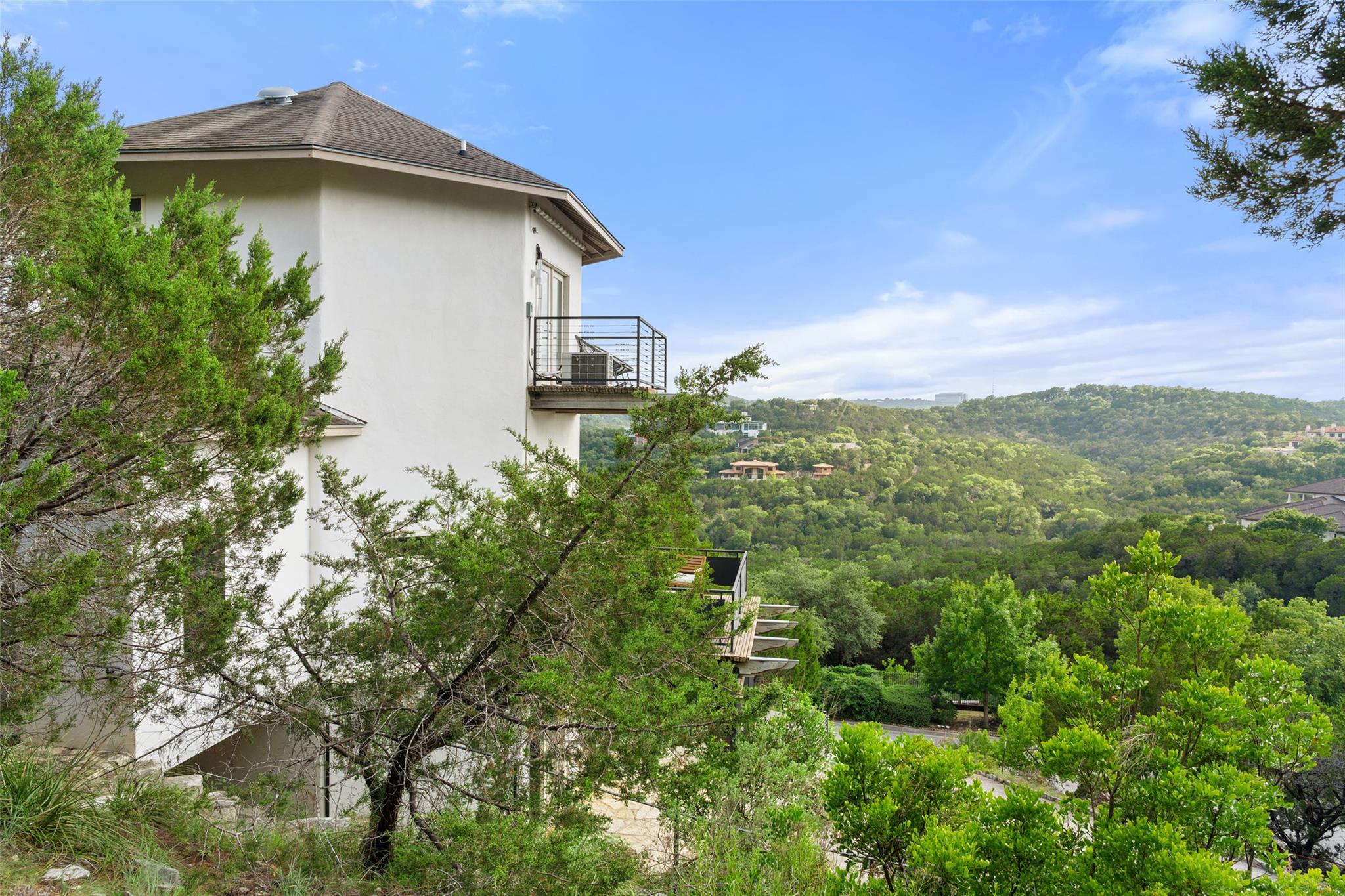 5312 Scenic View DR