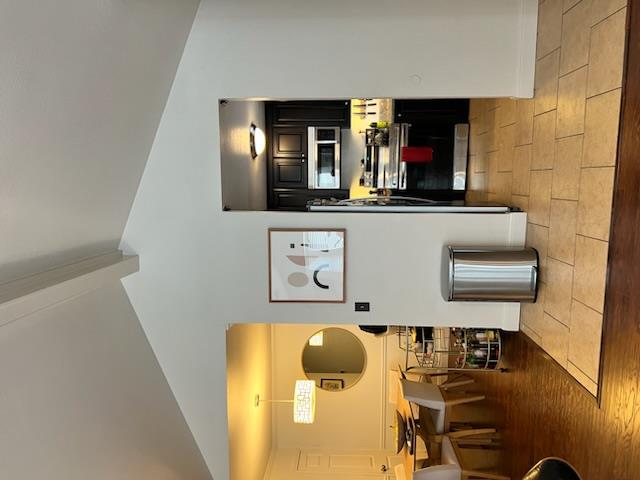 1704 Enfield RD # 103