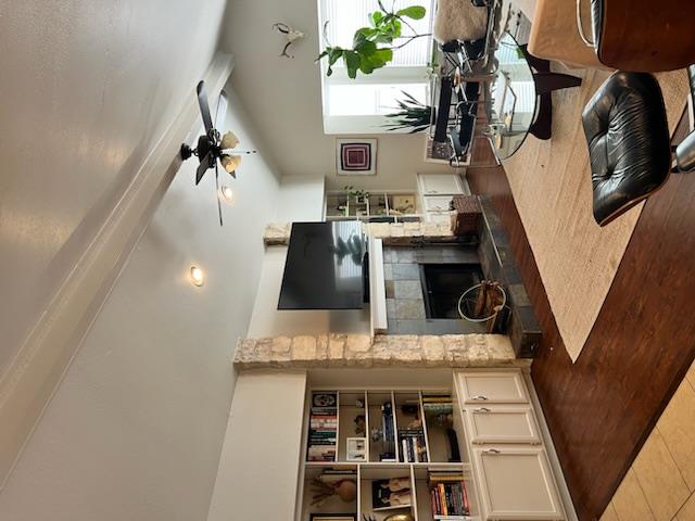 1704 Enfield RD # 103