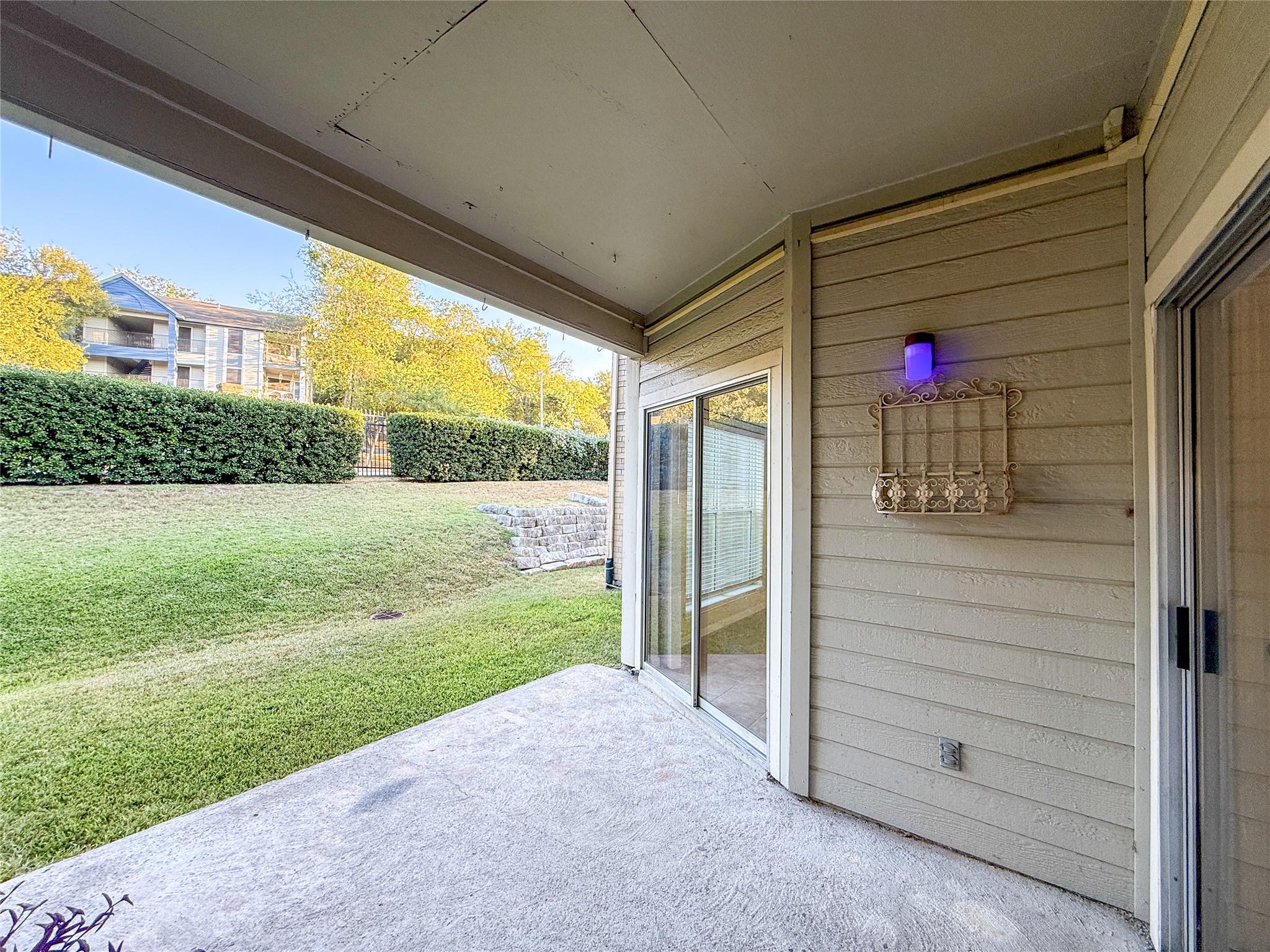 2450 Wickersham LN # 103