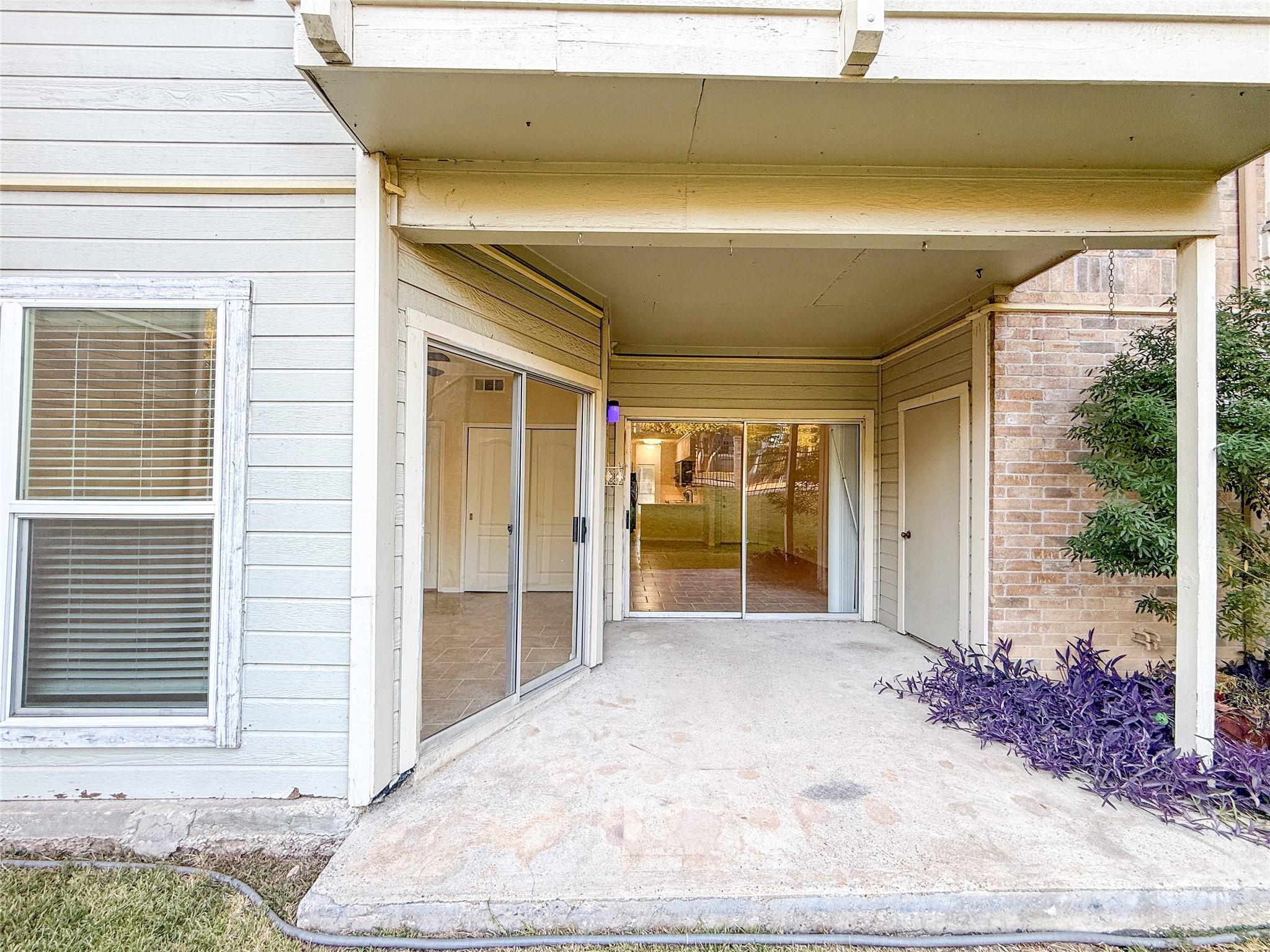 2450 Wickersham LN # 103