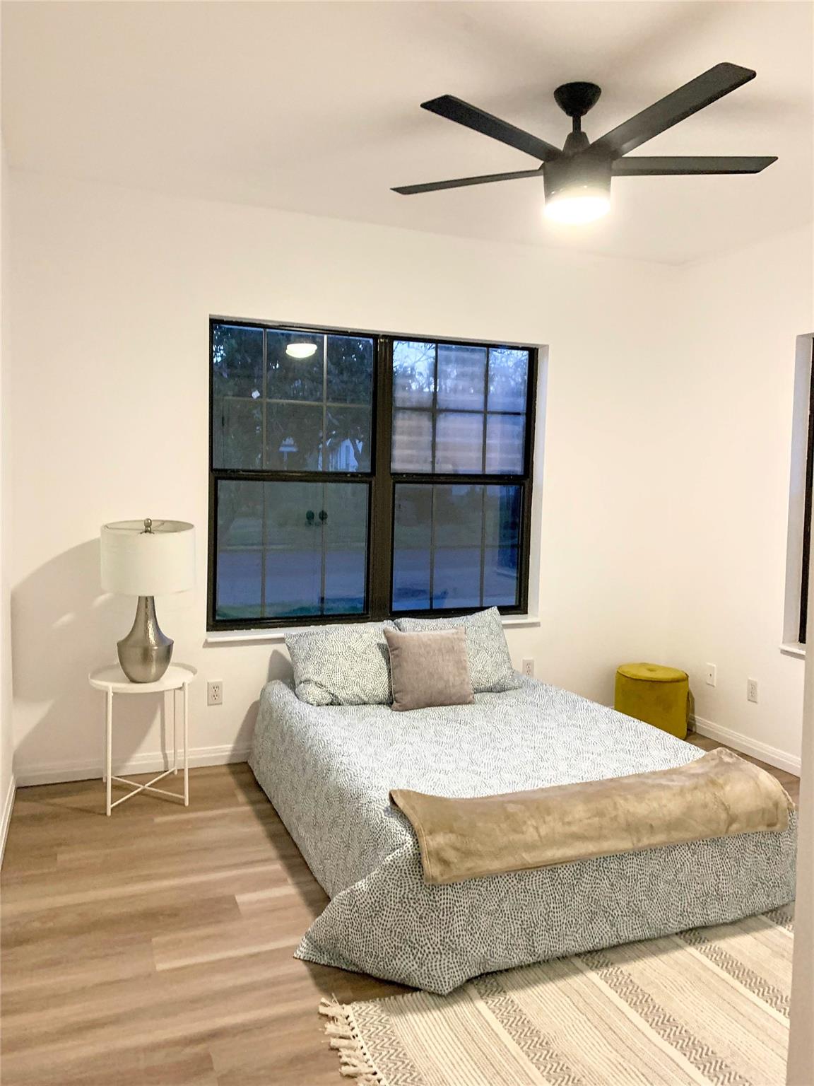 4419 Bellvue Ave