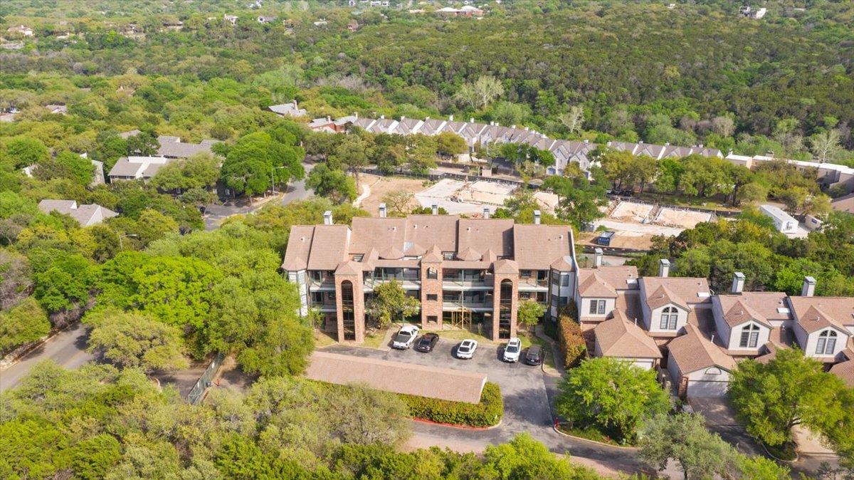 1741 Spyglass DR # 102 Unit: 2-102