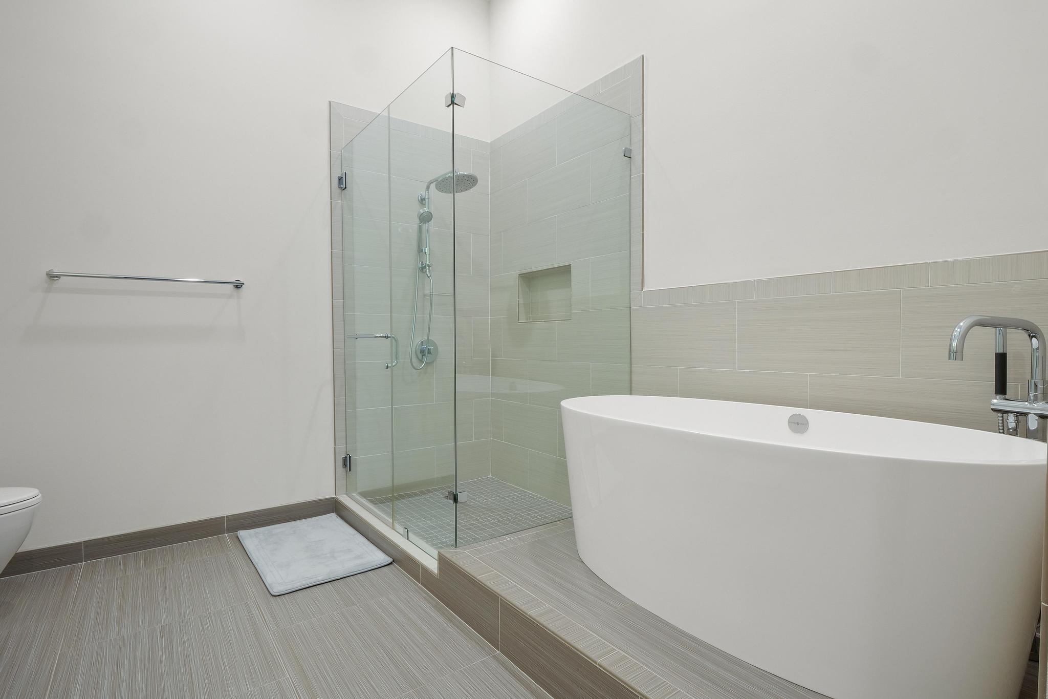 555 E 5th ST # 3022