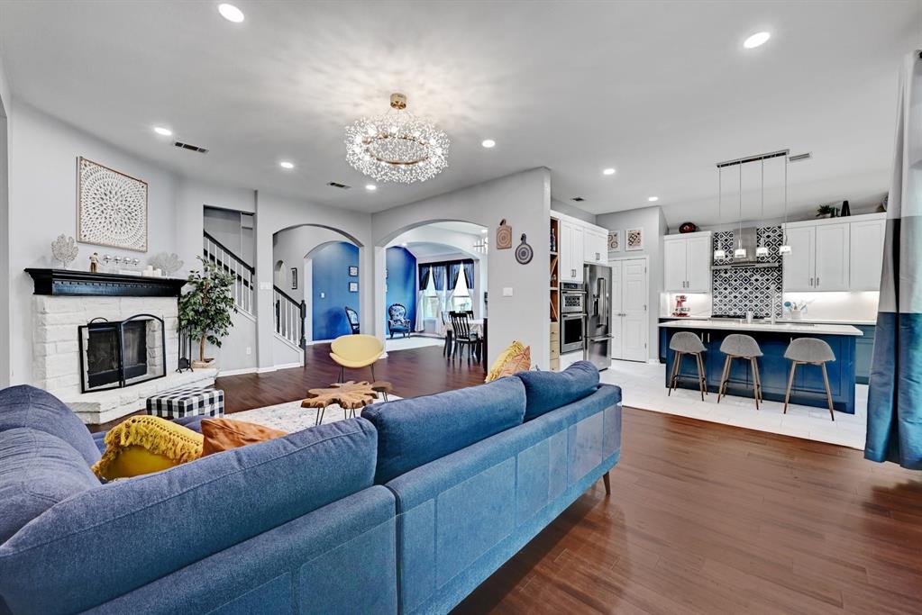 9621 Spanish Wells DR