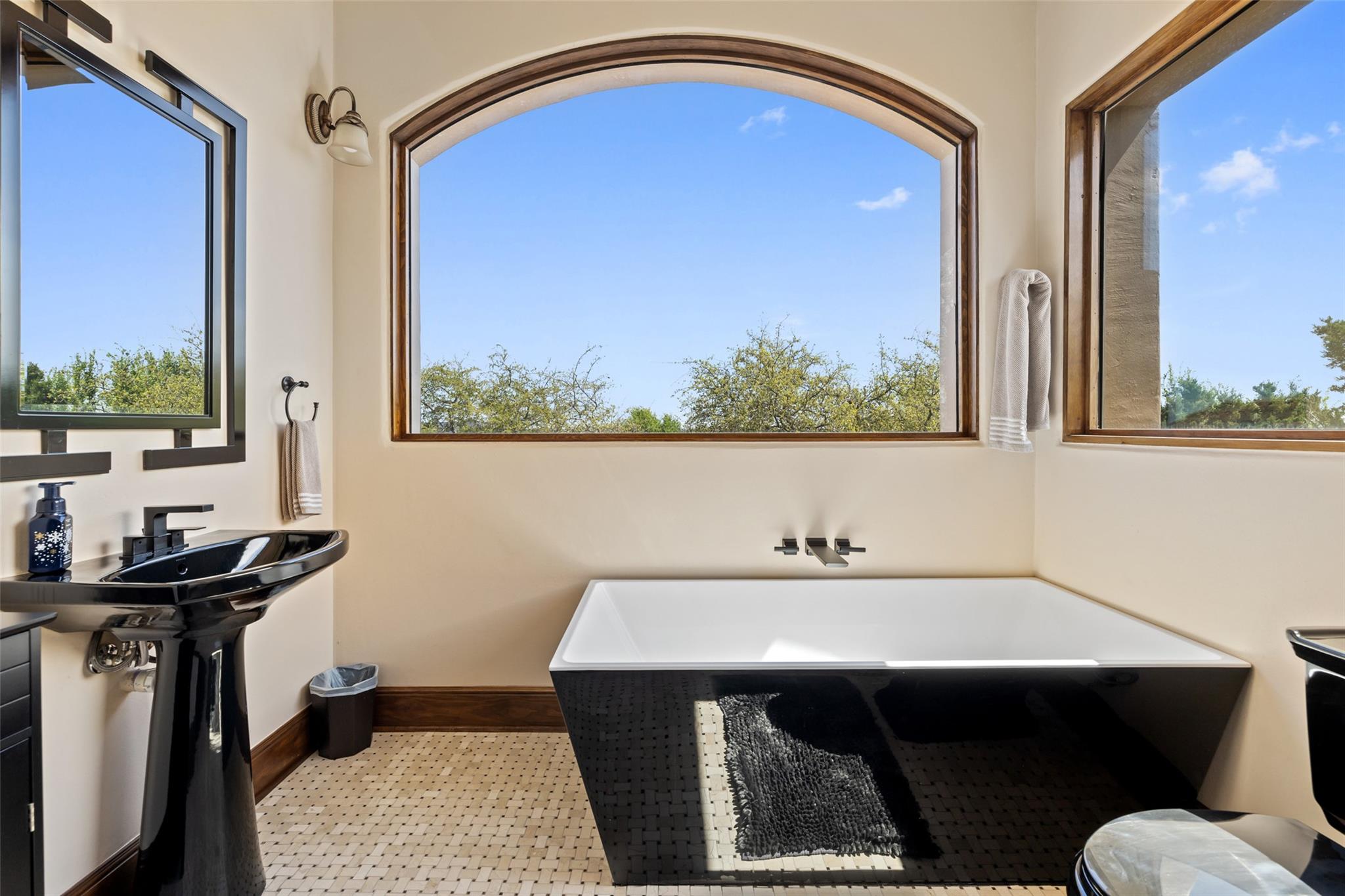 13001 Little Barton LN