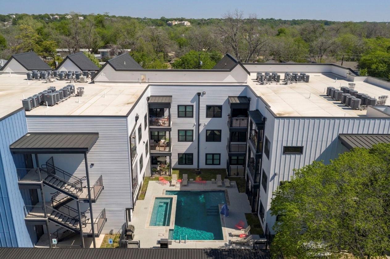 3101 Govalle Ave # 208
