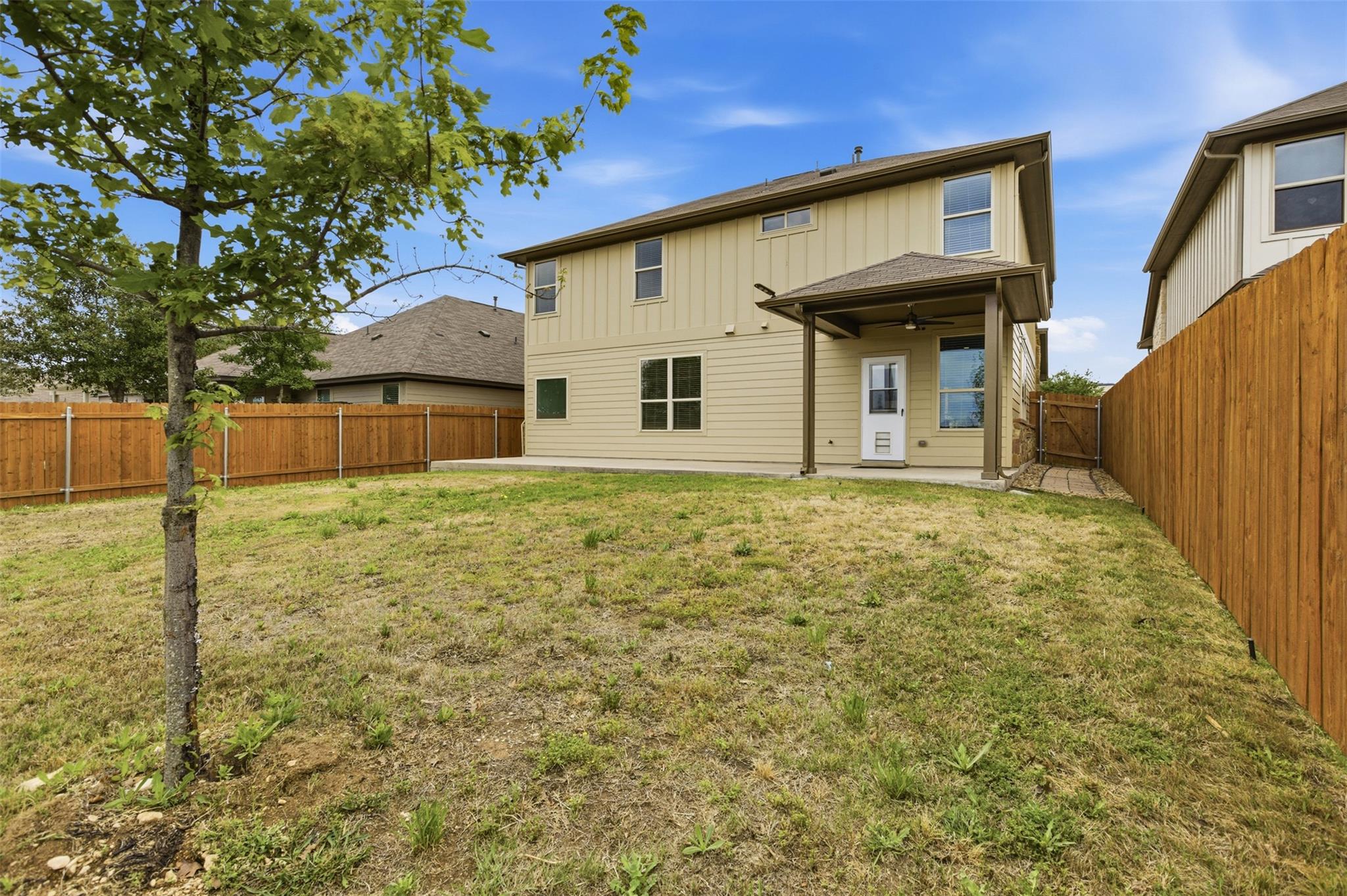 2004 Garretts WAY