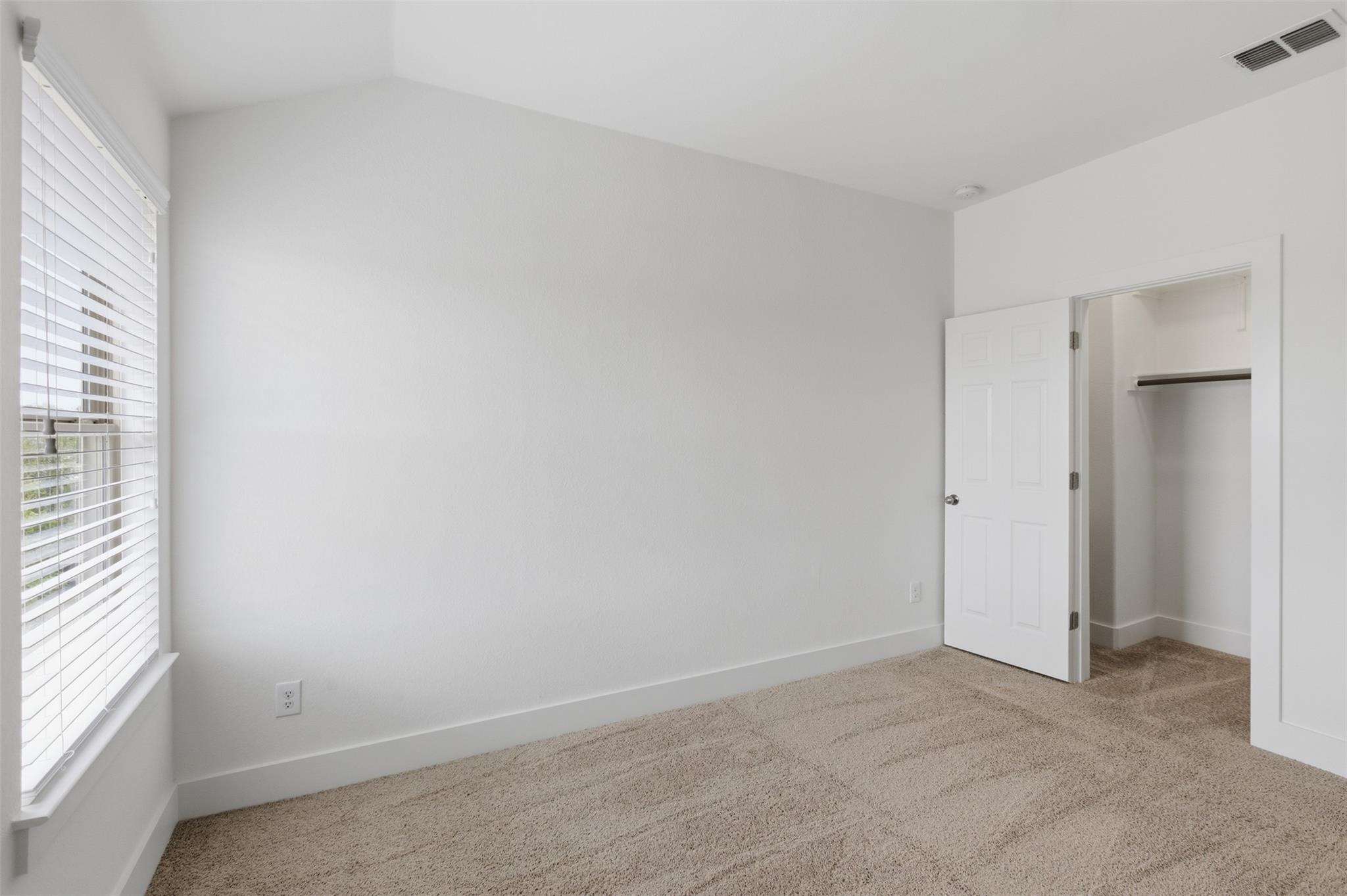 2004 Garretts WAY