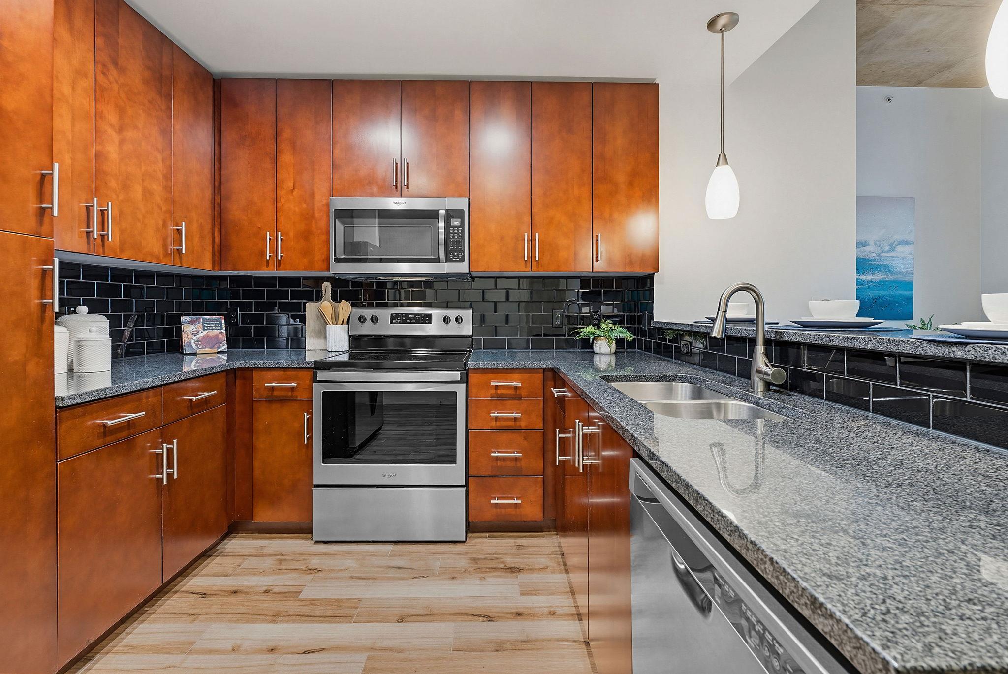 360 Nueces ST # 1505