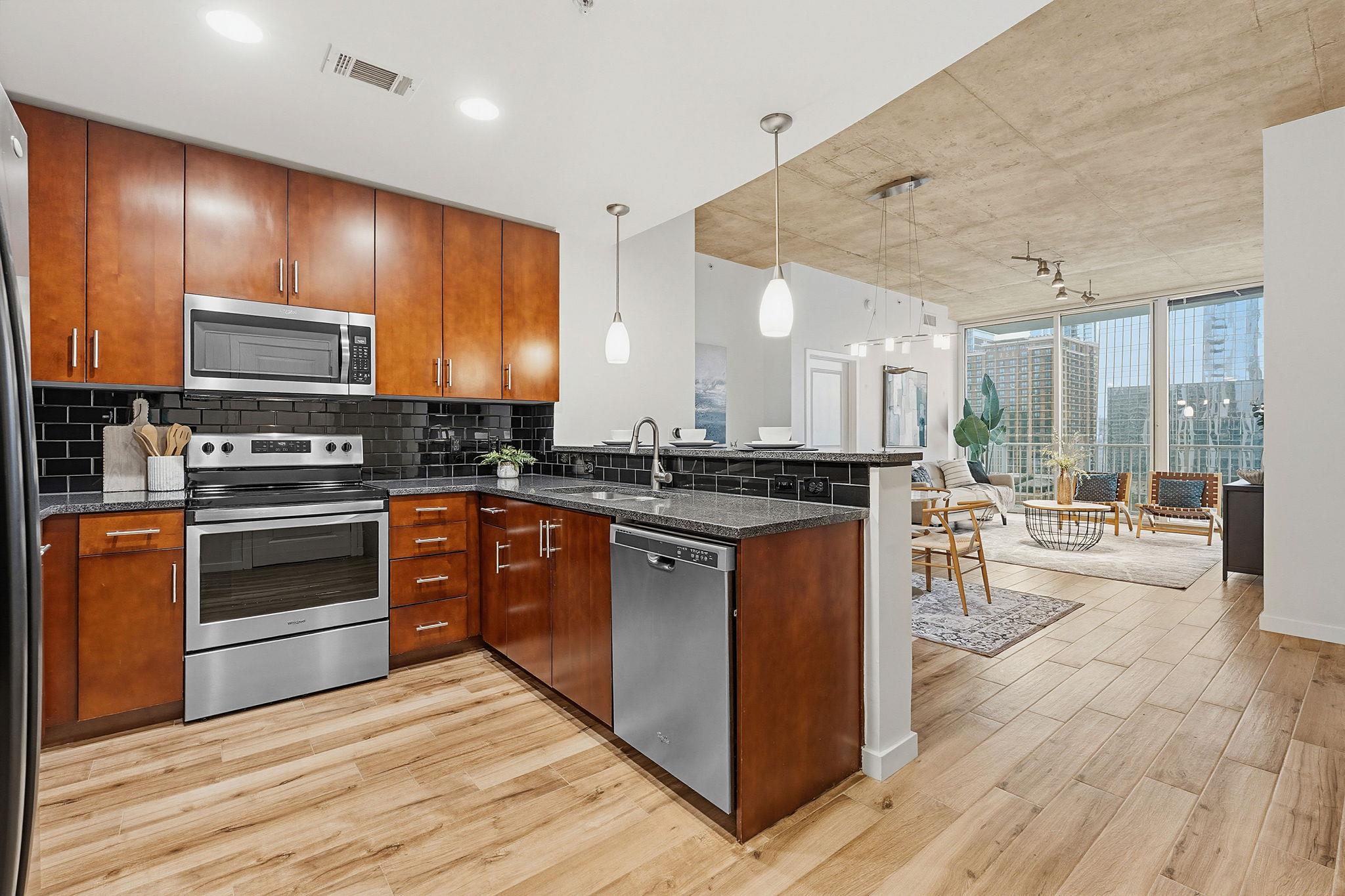 360 Nueces ST # 1505