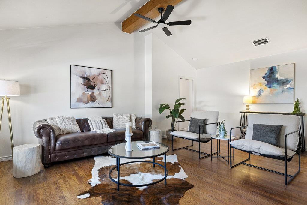 2008 Matthews LN, Austin