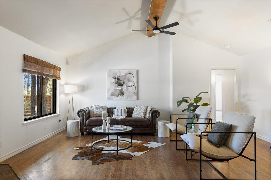 2008 Matthews LN, Austin