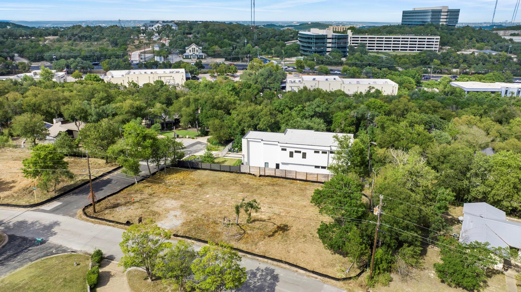 6300 Forest Hills DR