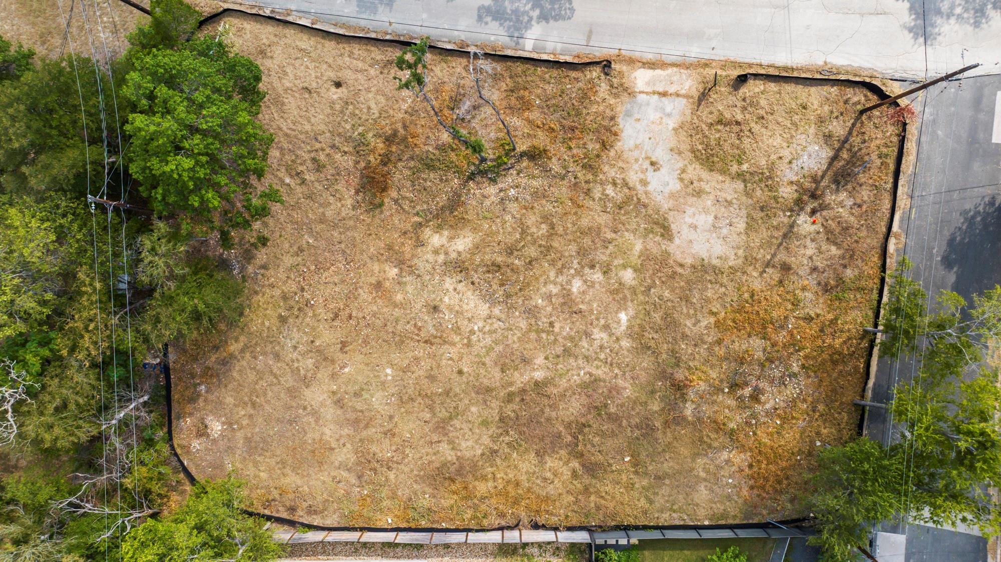 6300 Forest Hills DR