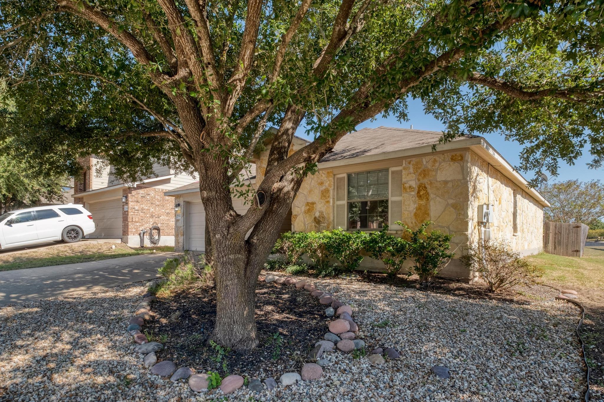 554 Sandstone TRL