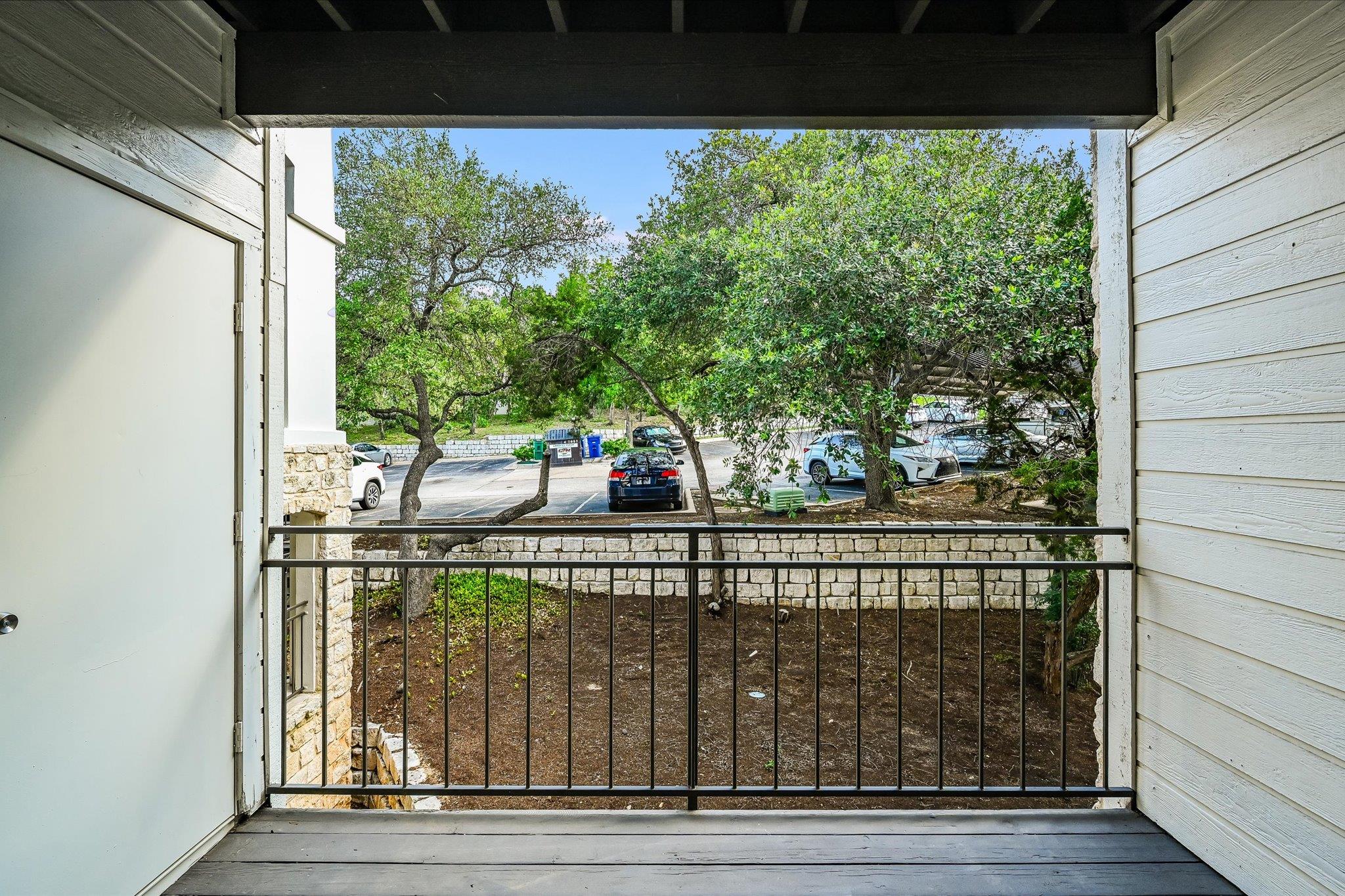 6000 Shepherd Mountain CV # 1805