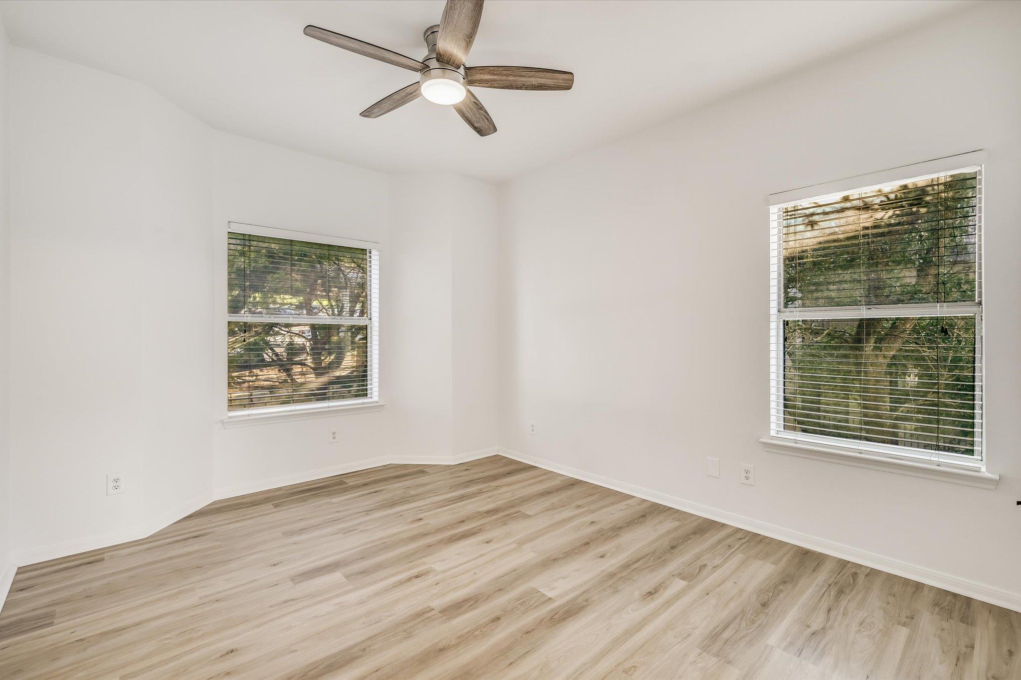6000 Shepherd Mountain CV # 1805