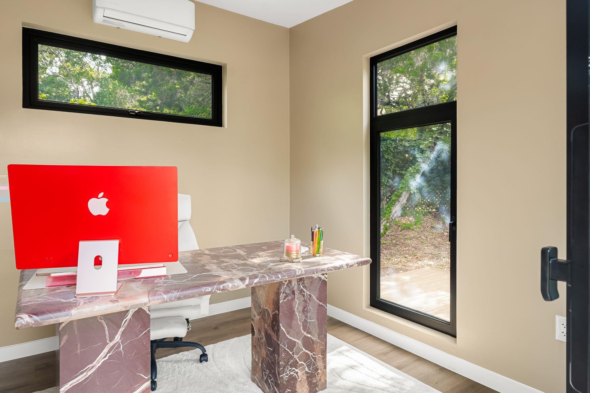 15103 Nightingale LN