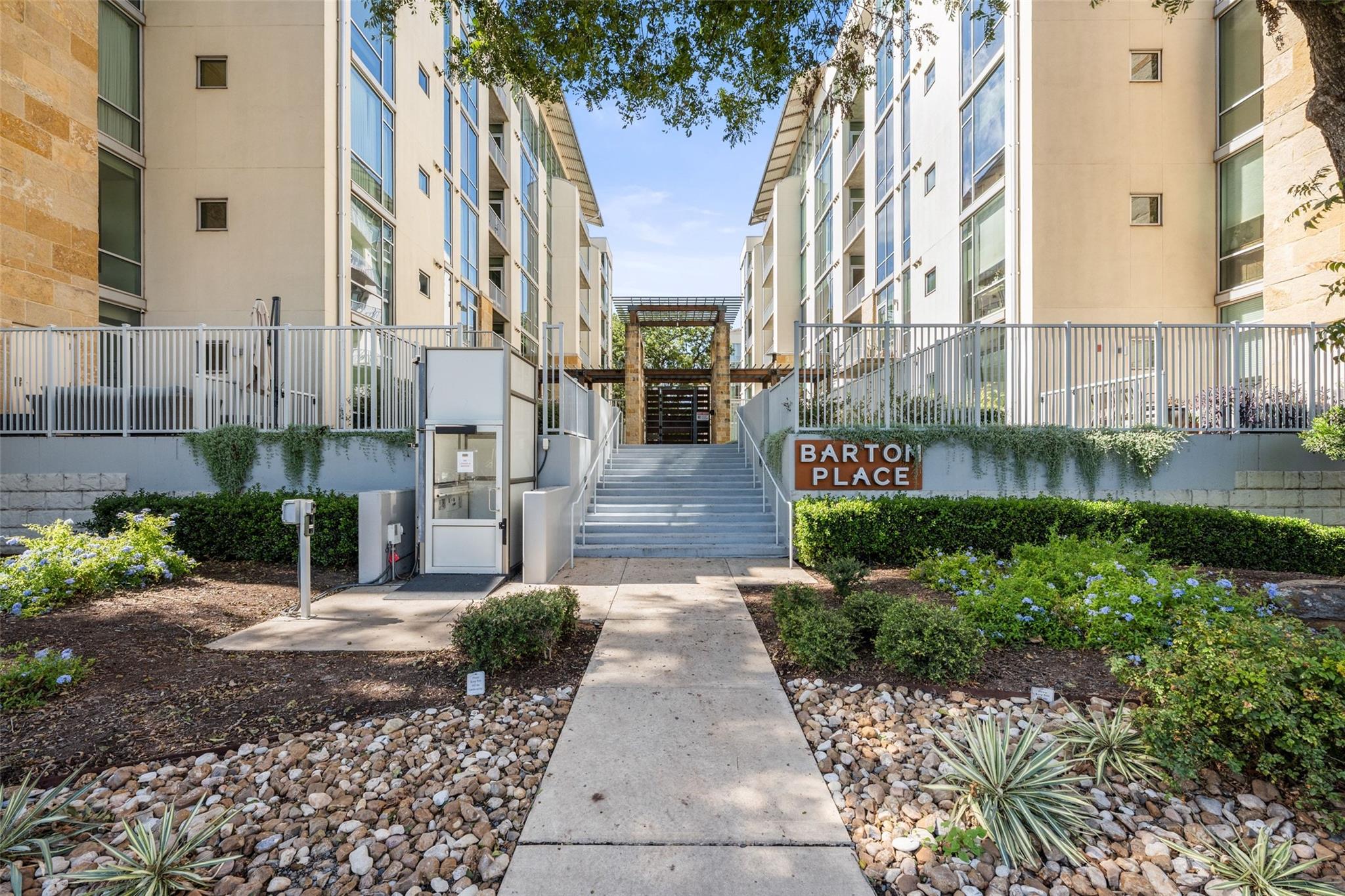 1600 Barton Springs RD # 1406