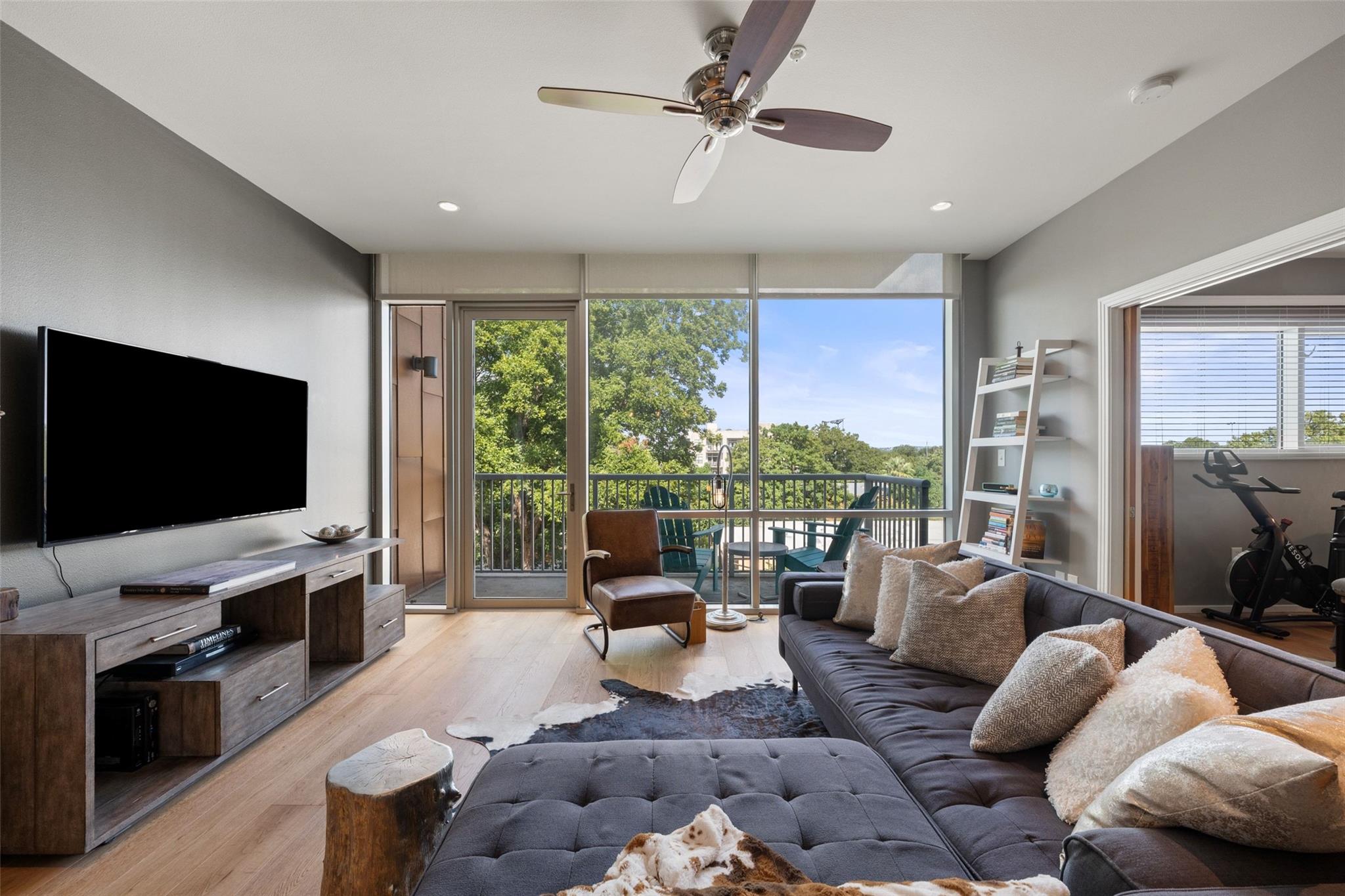 1600 Barton Springs RD # 1406